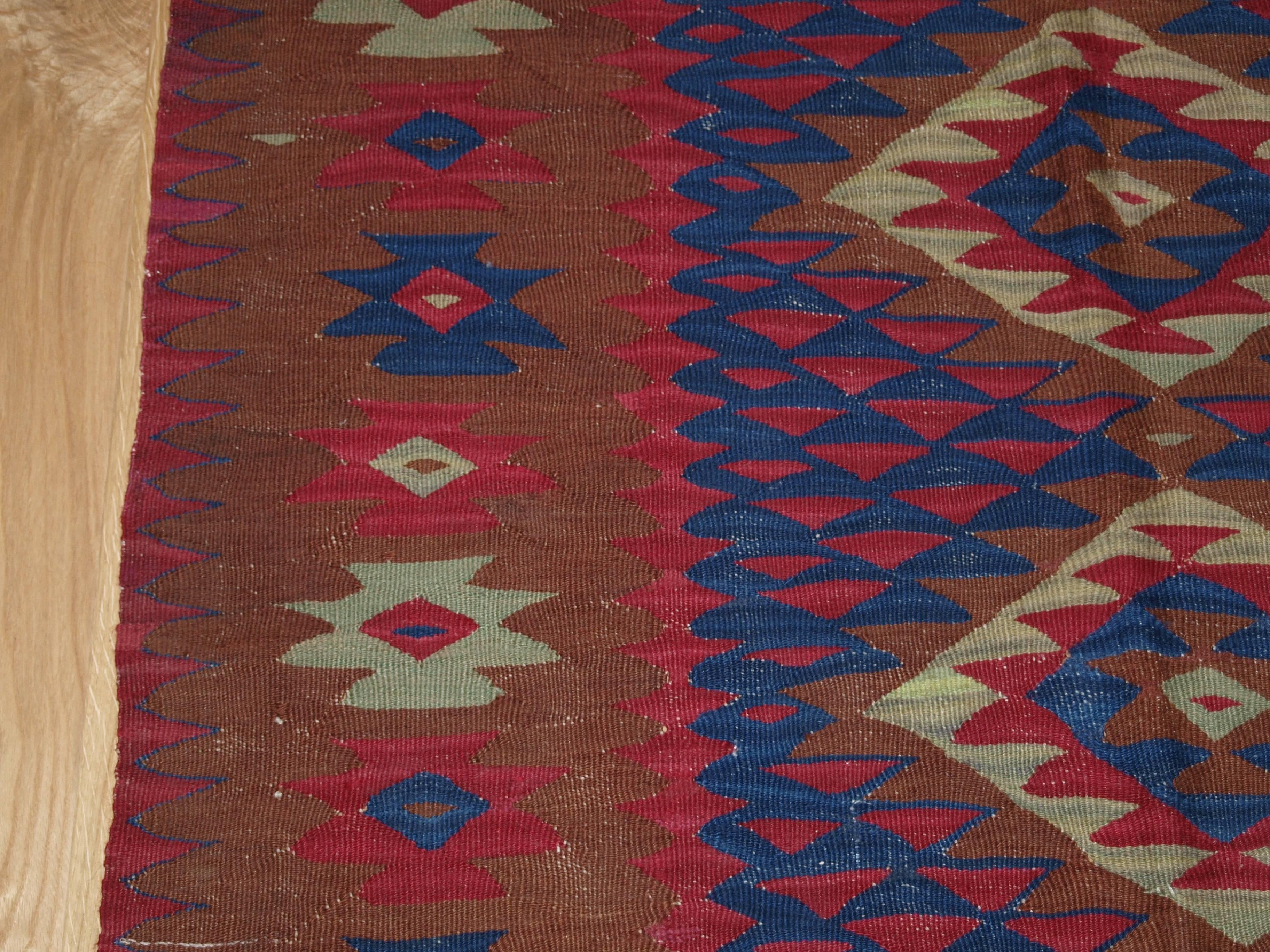 Old Anatolian Sharkoy Kilim, circa 1920 In Good Condition For Sale In Moreton-in-Marsh, GB