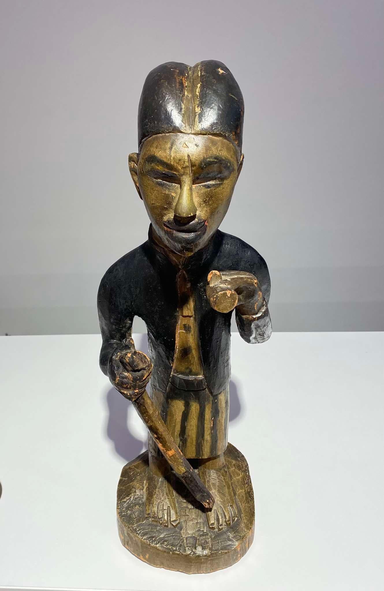 19th Century Old And Exceptional Anthropomorphic Statue Yombe Woyo Kongo Tribe Dr Congo 19th For Sale