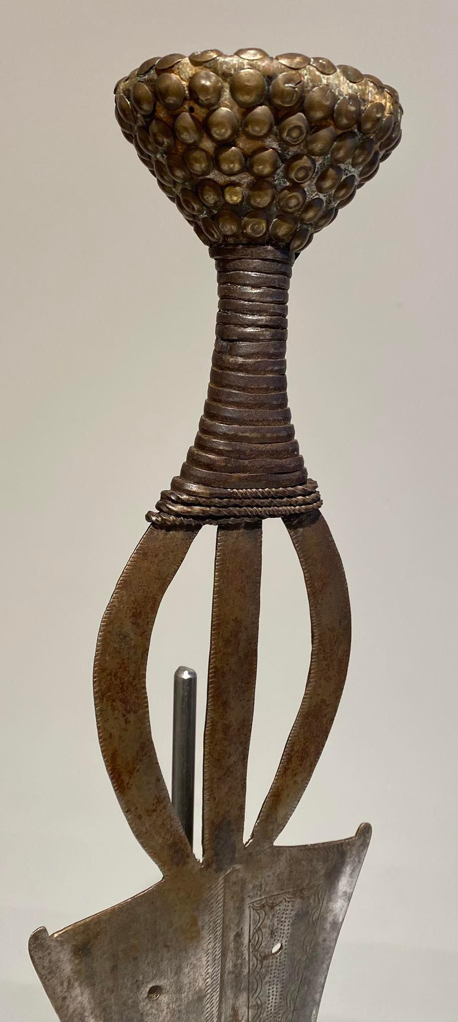 Antigua Y Excepcional Espada Ngombe / Poto / Doko - Dr Congo - Calidad Museo - 1900 en venta 2