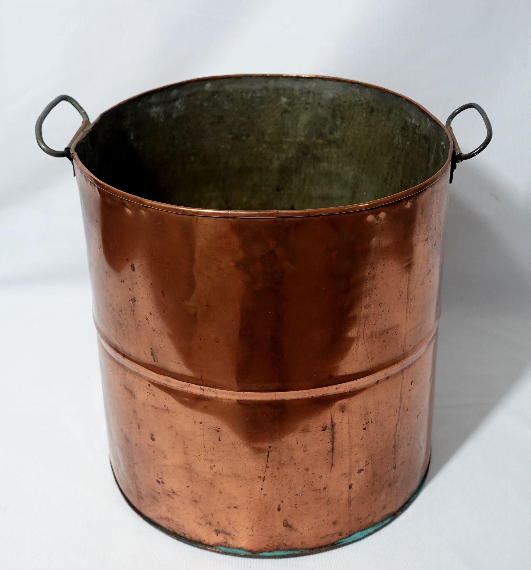 American  Old and Large Hand Hammered Copper Bucket/Stockpot CO#001