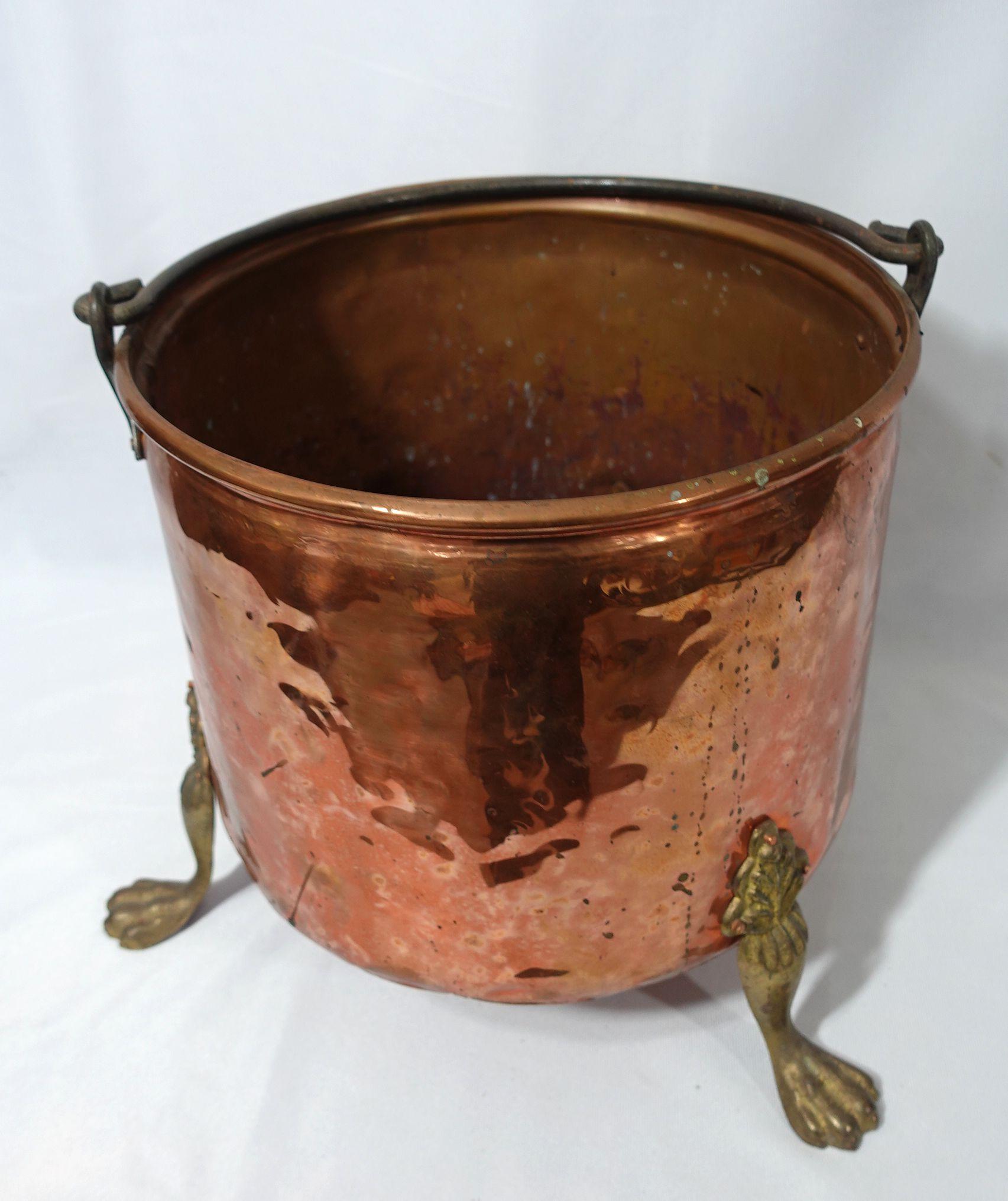  Old and Large Hand Hammered Footed Solid Copper Bucket/Stockpot CO#003 For Sale 2