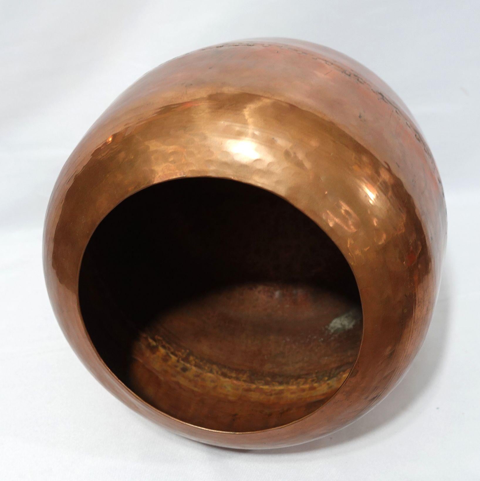 Old and Large Hand Hammered Solid Copper Bucket/Stockpot CO#002 For Sale 2