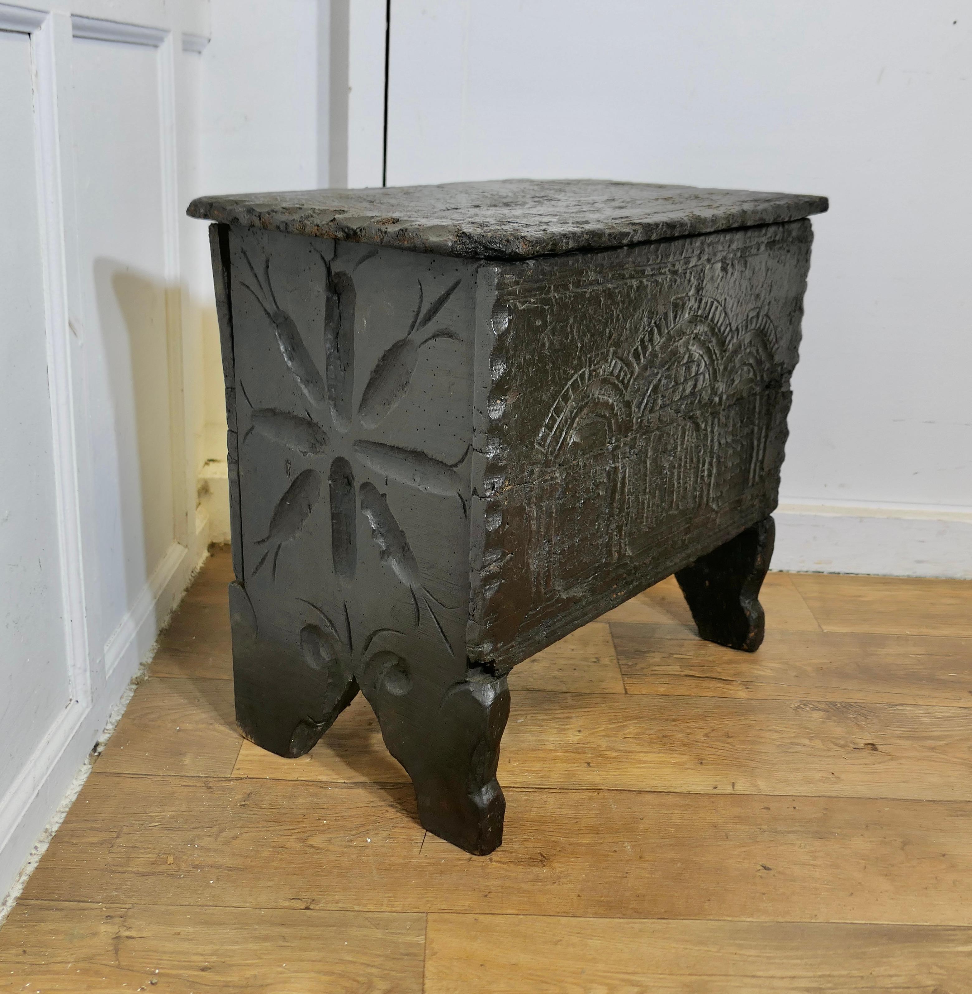 Old and Primitive Carved 16th Century 5 Plank Oak Coffer In Distressed Condition In Godshill, Isle of Wight