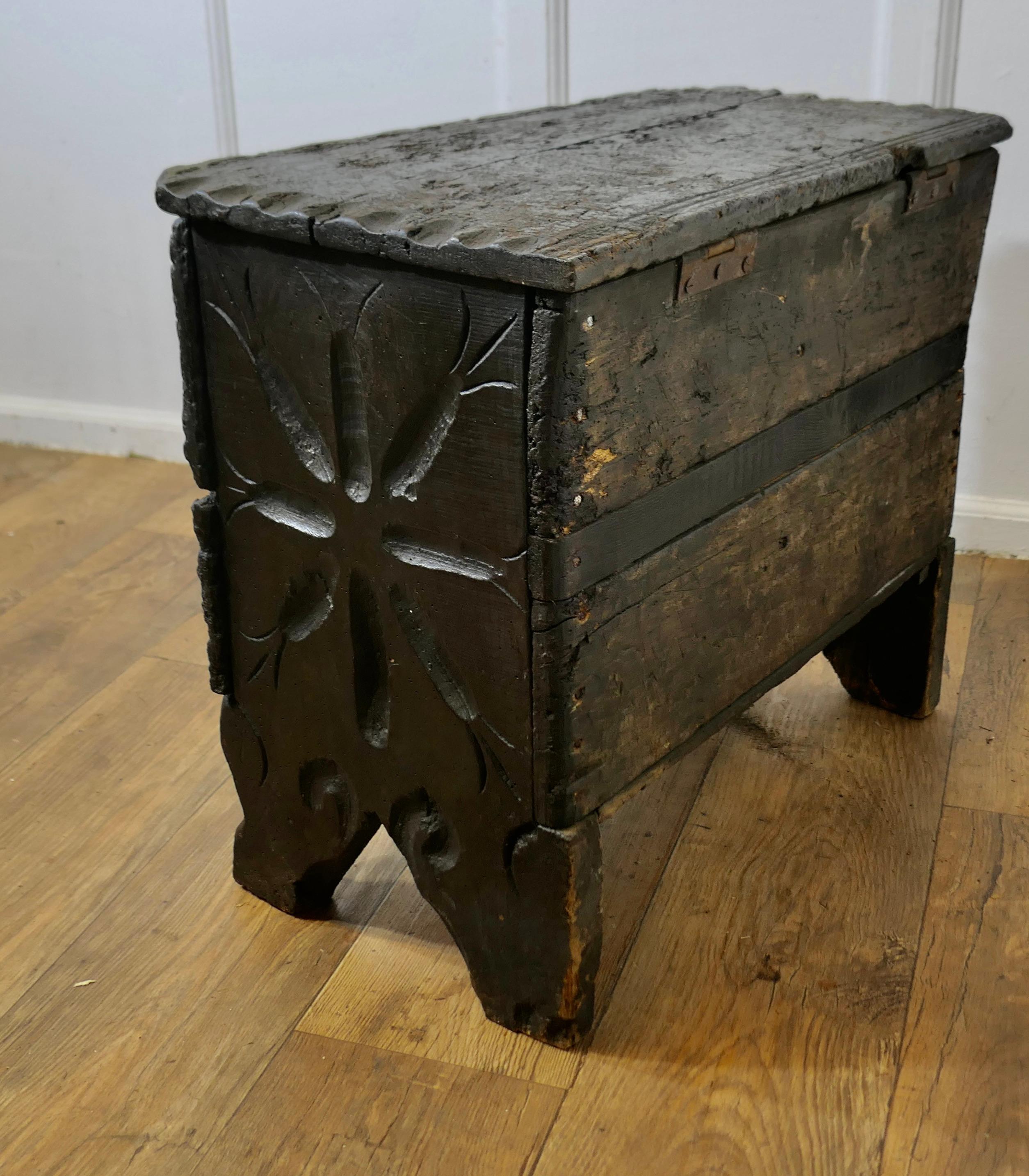 Old and Primitive Carved 16th Century 5 Plank Oak Coffer 3