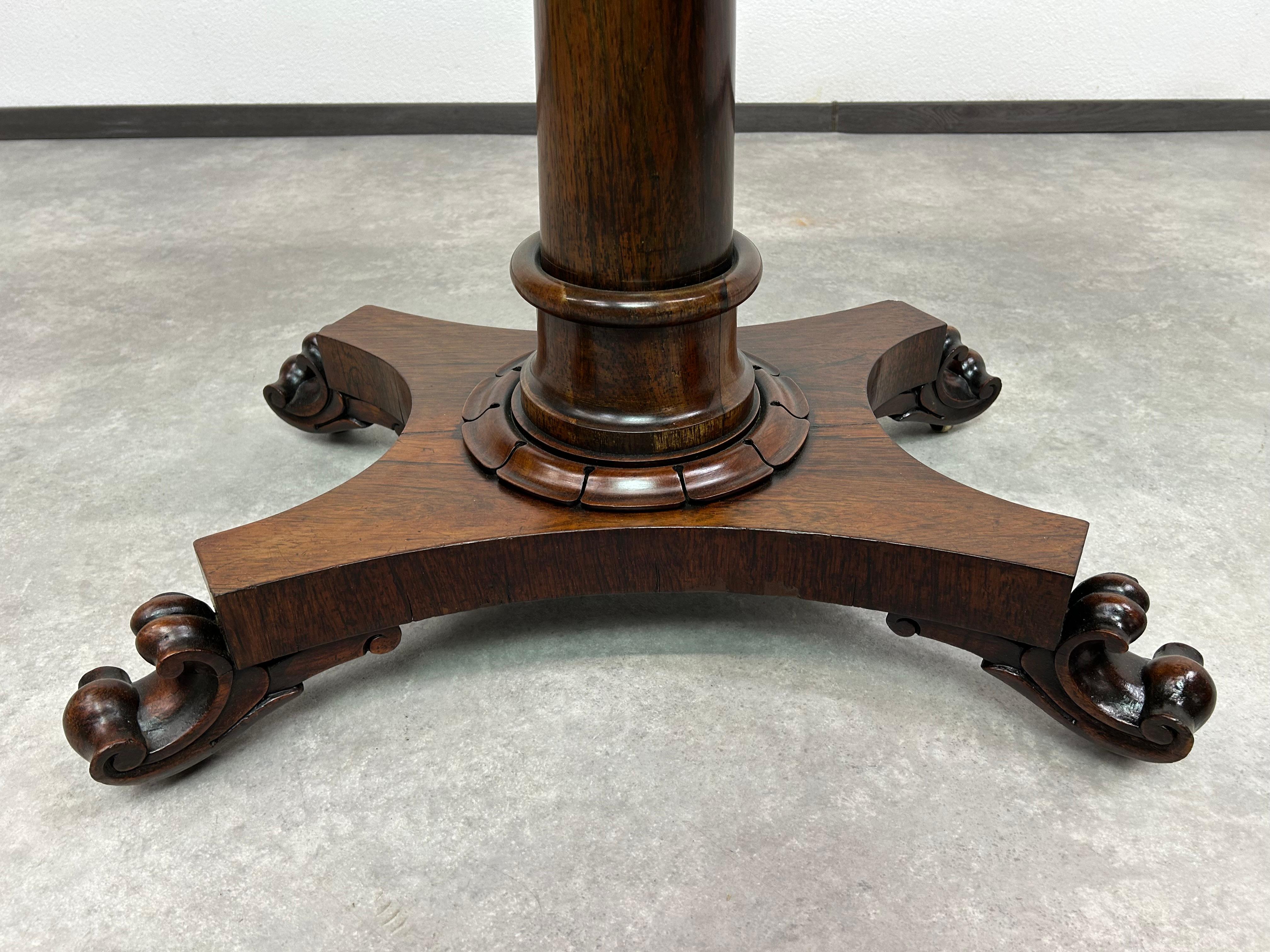 Ancienne console et table à cartes en vente 3