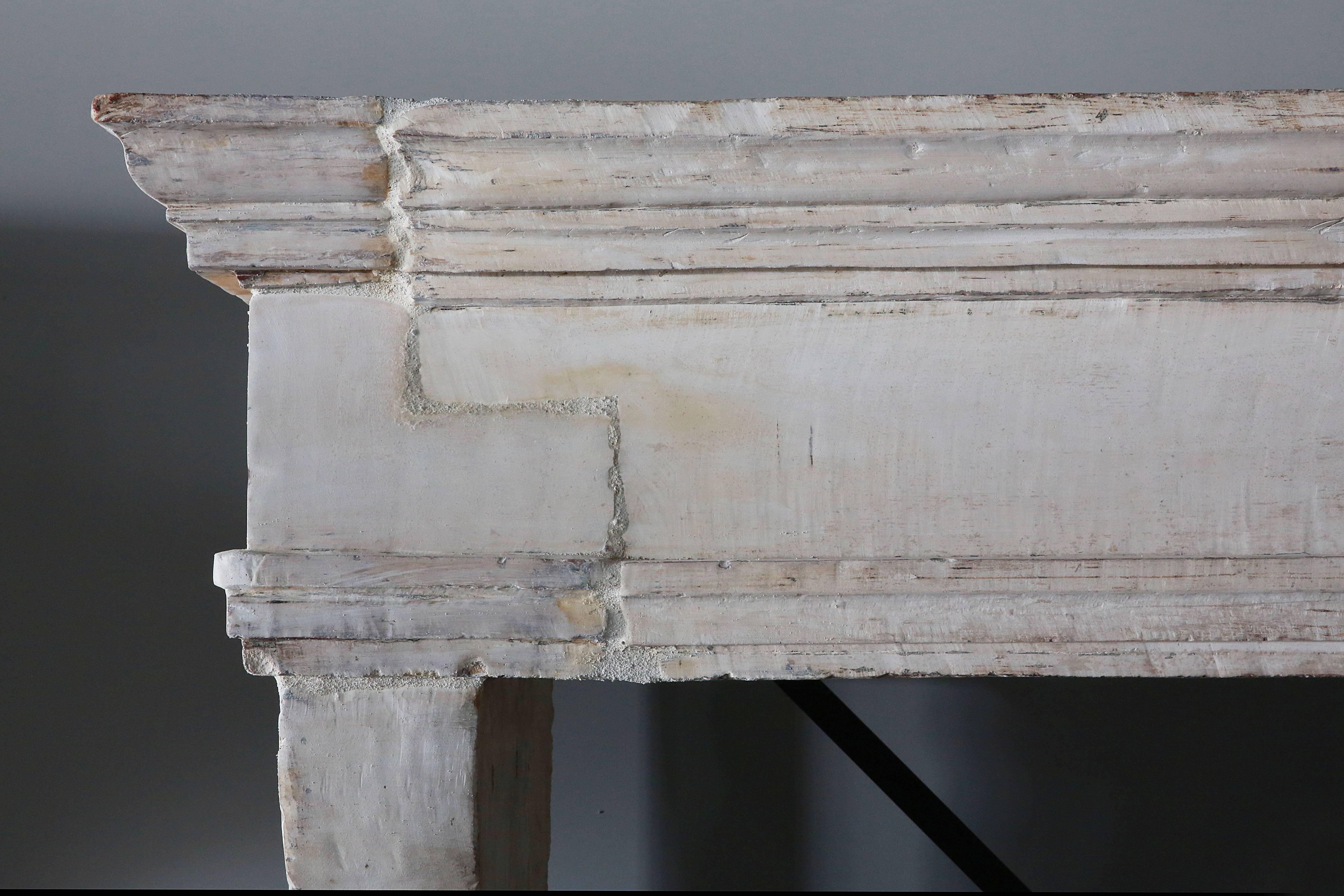 Old Antique Fireplace of French Limestone In Good Condition In Made, NL