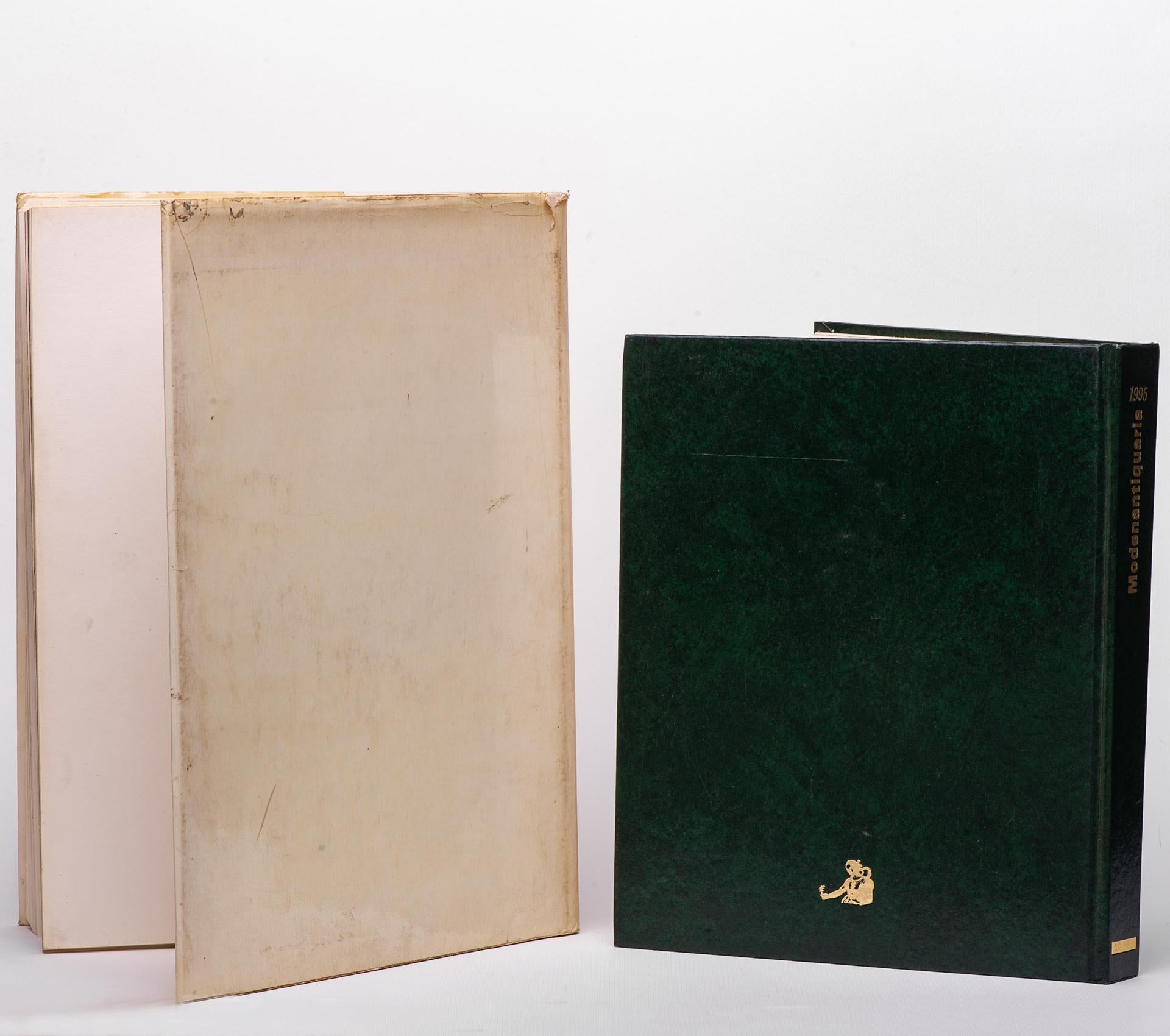 Two interesting Antiques books from my collection, indispensable for an antique dealer: 
