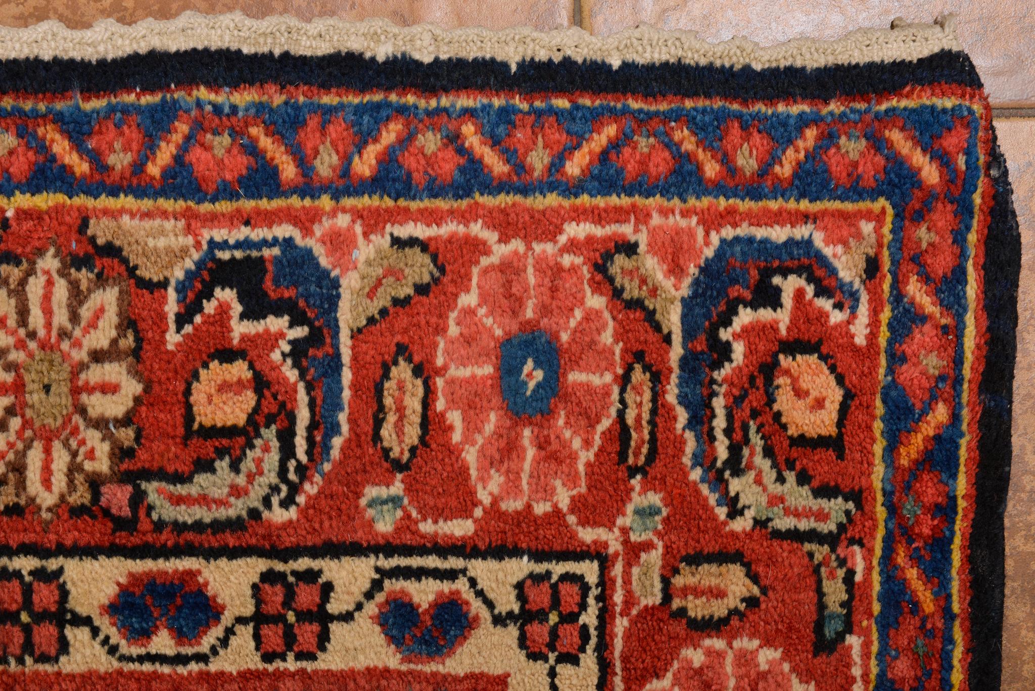 Arménien Tapis ou tapis arménien ancien à la décoration riche en vente