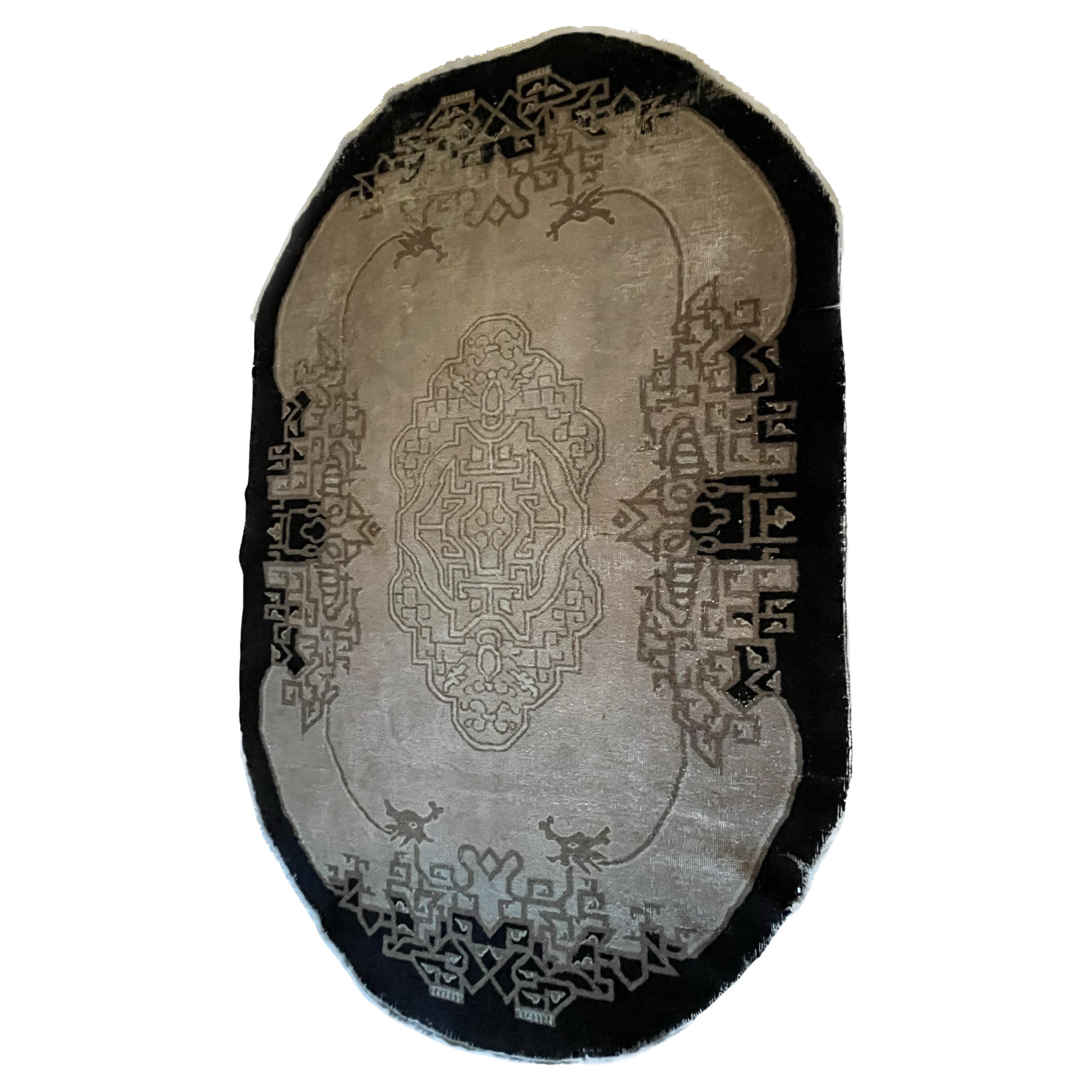 Tapis ovale Art Déco chinois ancien en vente
