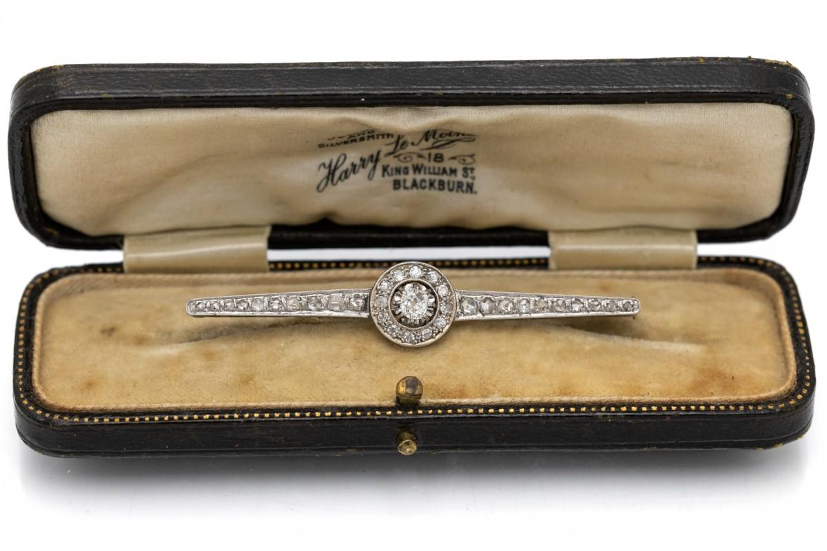 Broche en or de style Art déco avec diamants, vers les années 1940. Bon état - En vente à Chorzów, PL