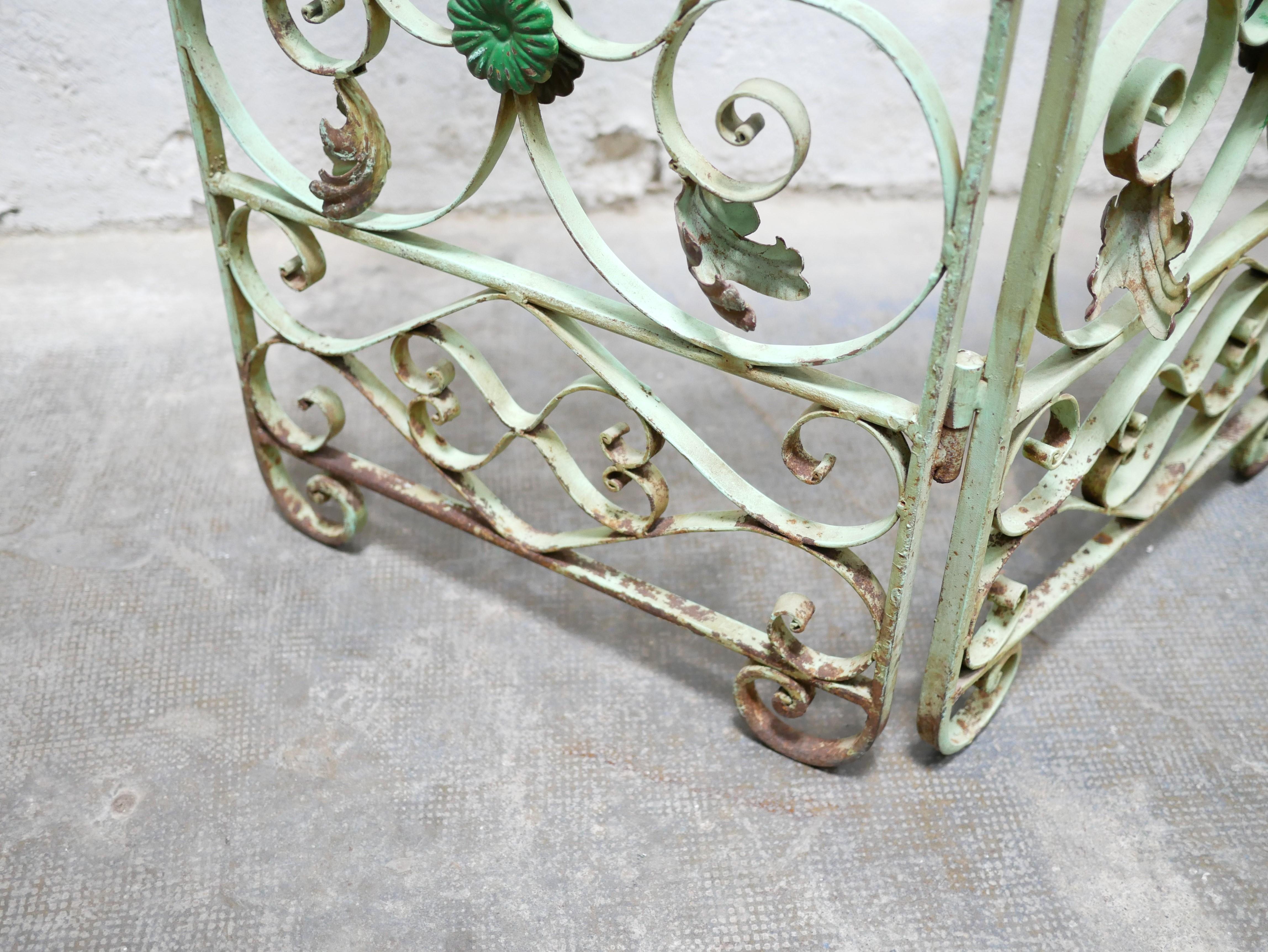Old art deco screen in wrought iron 8