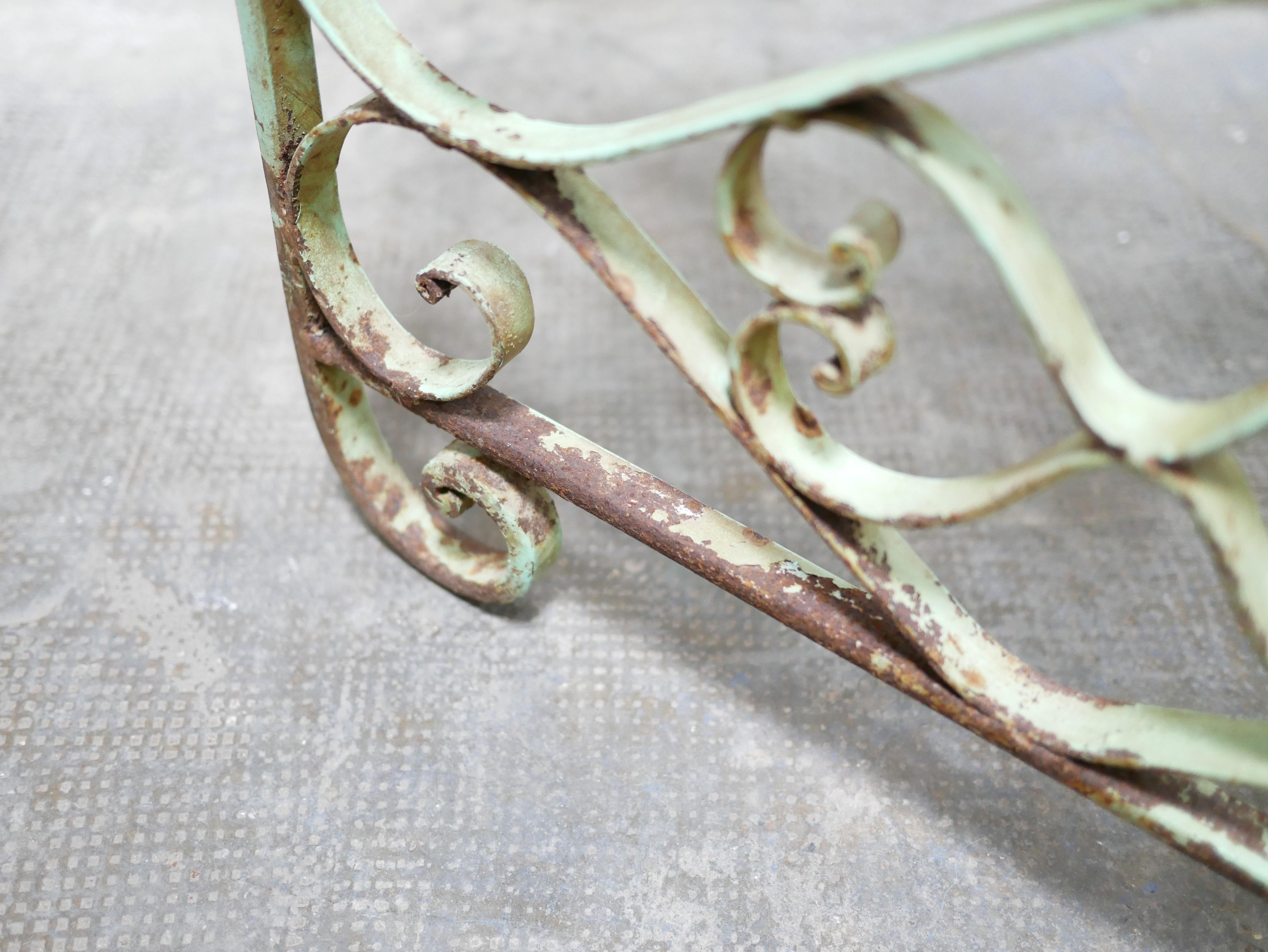 Old art deco screen in wrought iron 9