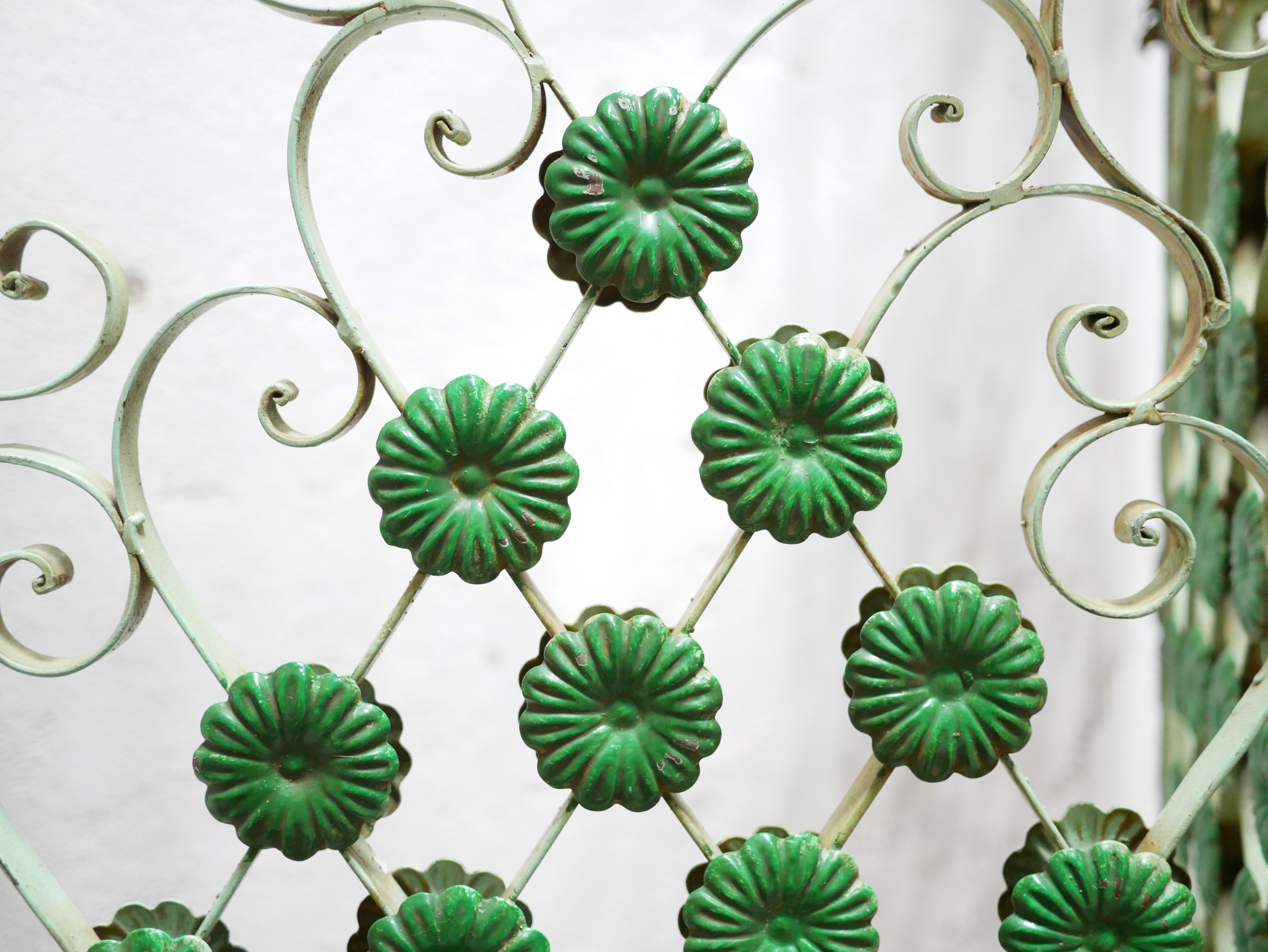 French Old art deco screen in wrought iron