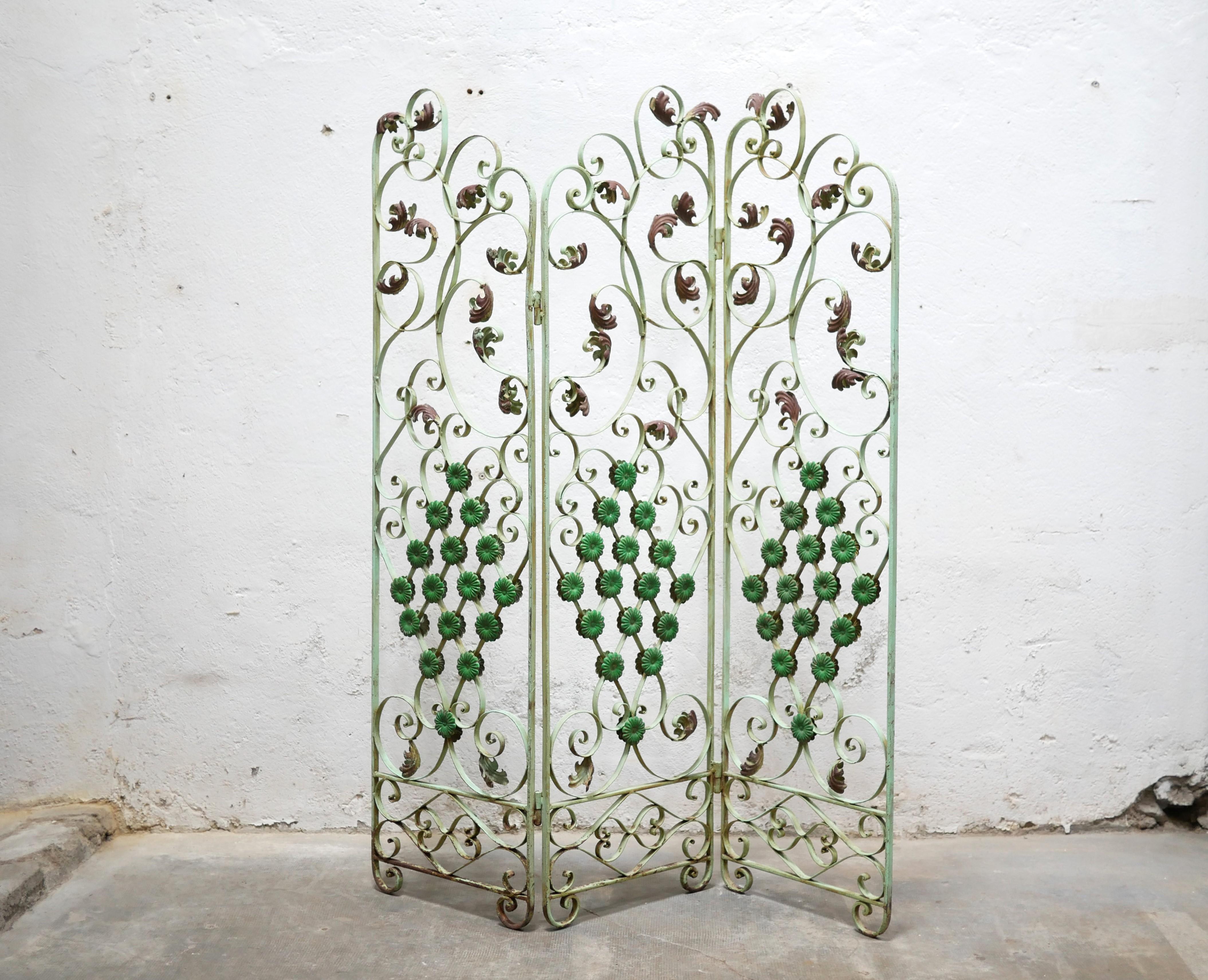 Old art deco screen in wrought iron 2