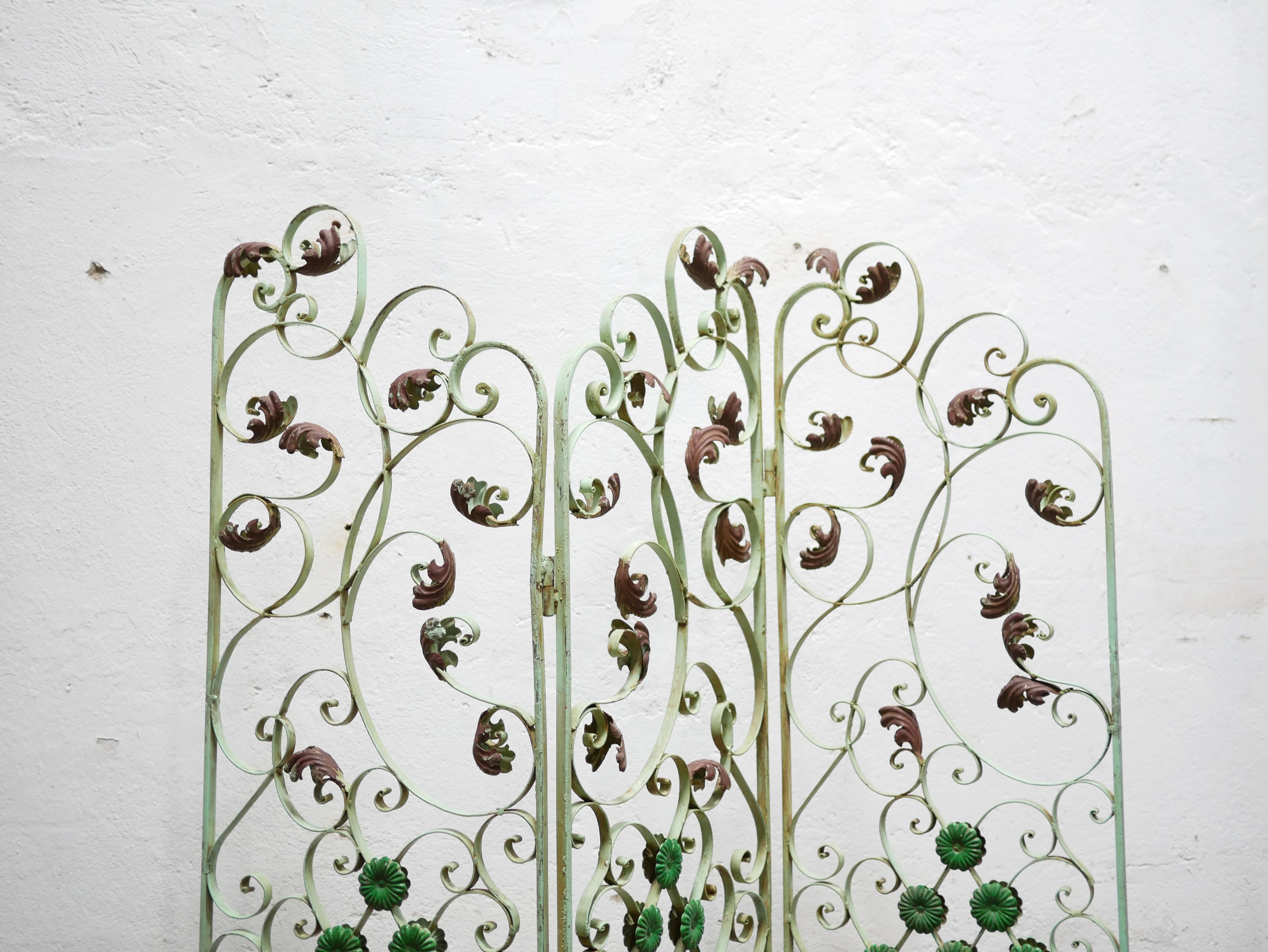 Old art deco screen in wrought iron 3