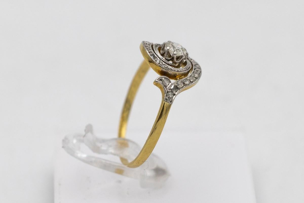 Old Art Nouveau swirl diamond ring, Netherlands, early 20th century In Good Condition For Sale In Chorzów, PL