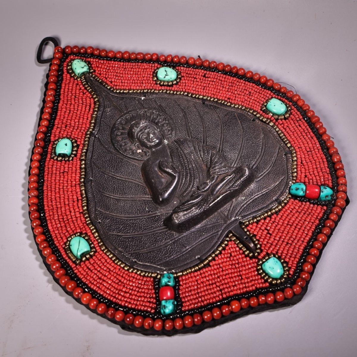Old Asian Engraved Iron Shakyamuni Woven Art Glass Palm Leaf Thangka In Fair Condition For Sale In 景德镇市, CN