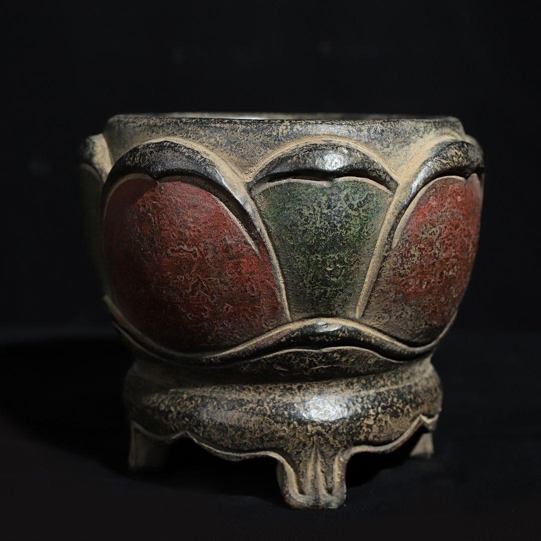 Old Asian Handcrafted Stone Carving Painted Lotus Flowers Pot For Sale 2
