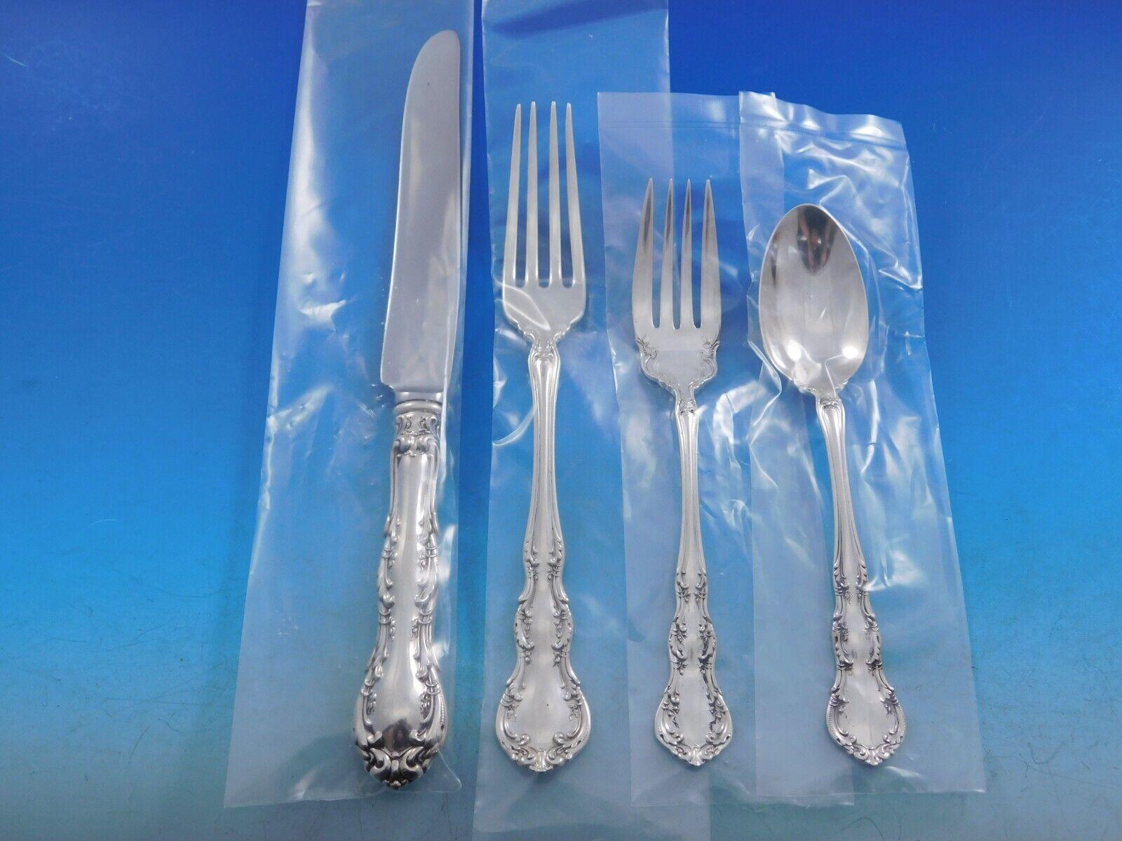 Old Atlanta by Wallace Sterling Silver Flatware Set for 12 Service 113 pieces  In Excellent Condition For Sale In Big Bend, WI
