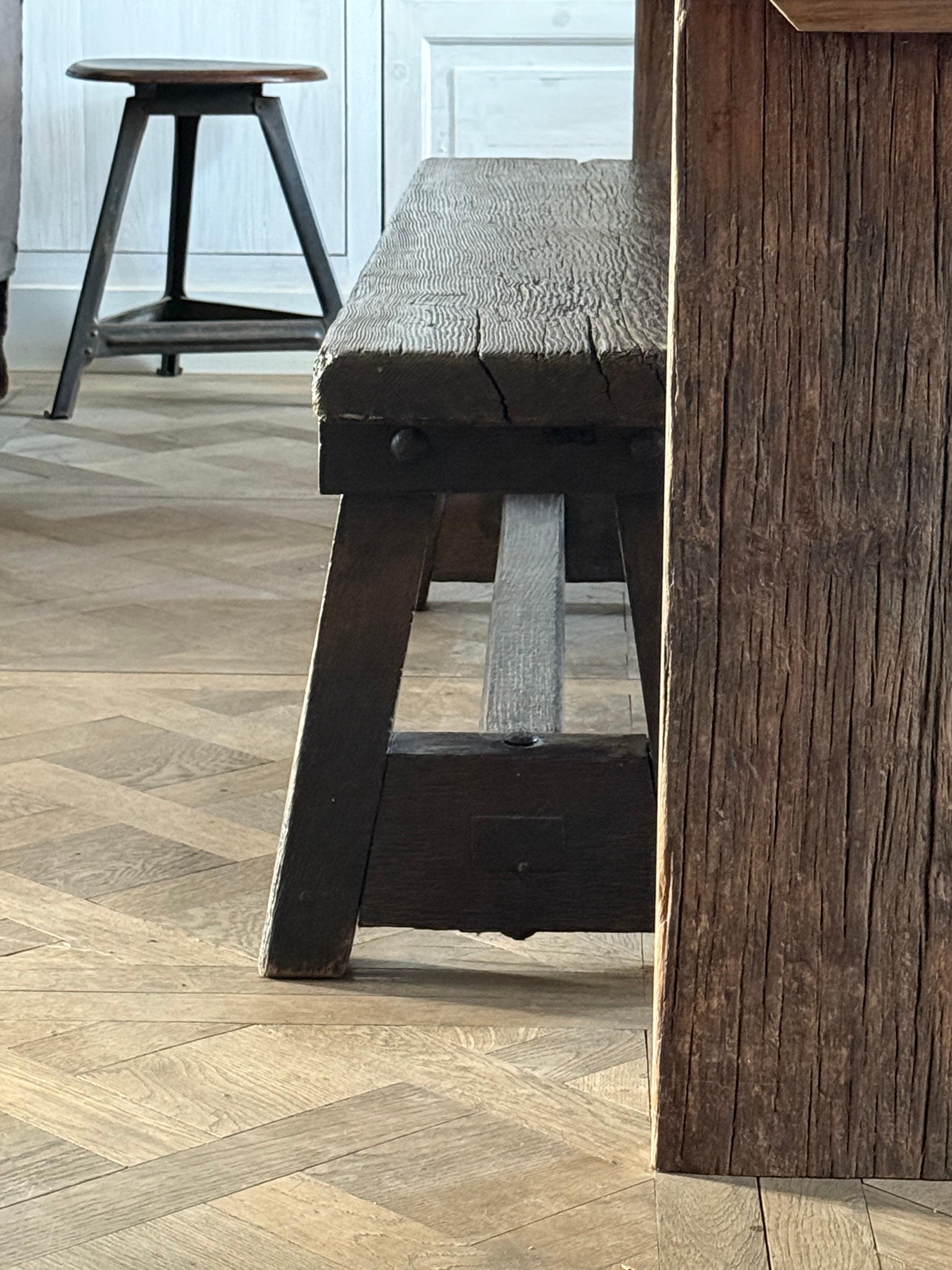 Metà XX secolo Panchina vecchia in Oak belga in vendita