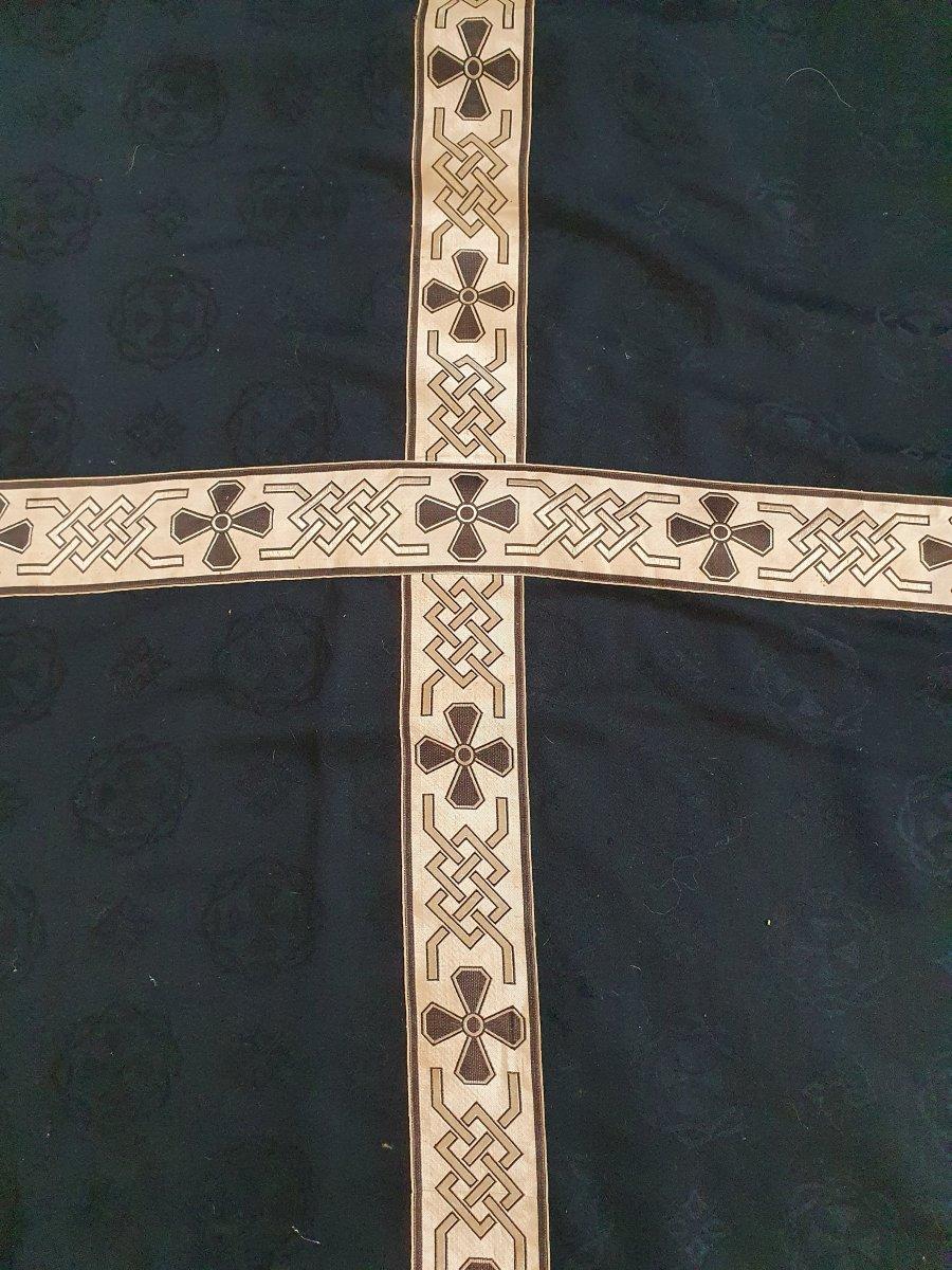 Old Black And Gold Silk, 19th Century For Sale 4