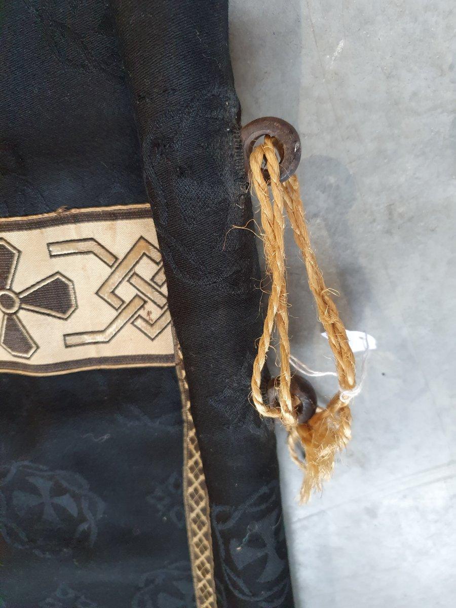 Old Black And Gold Silk, 19th Century For Sale 5