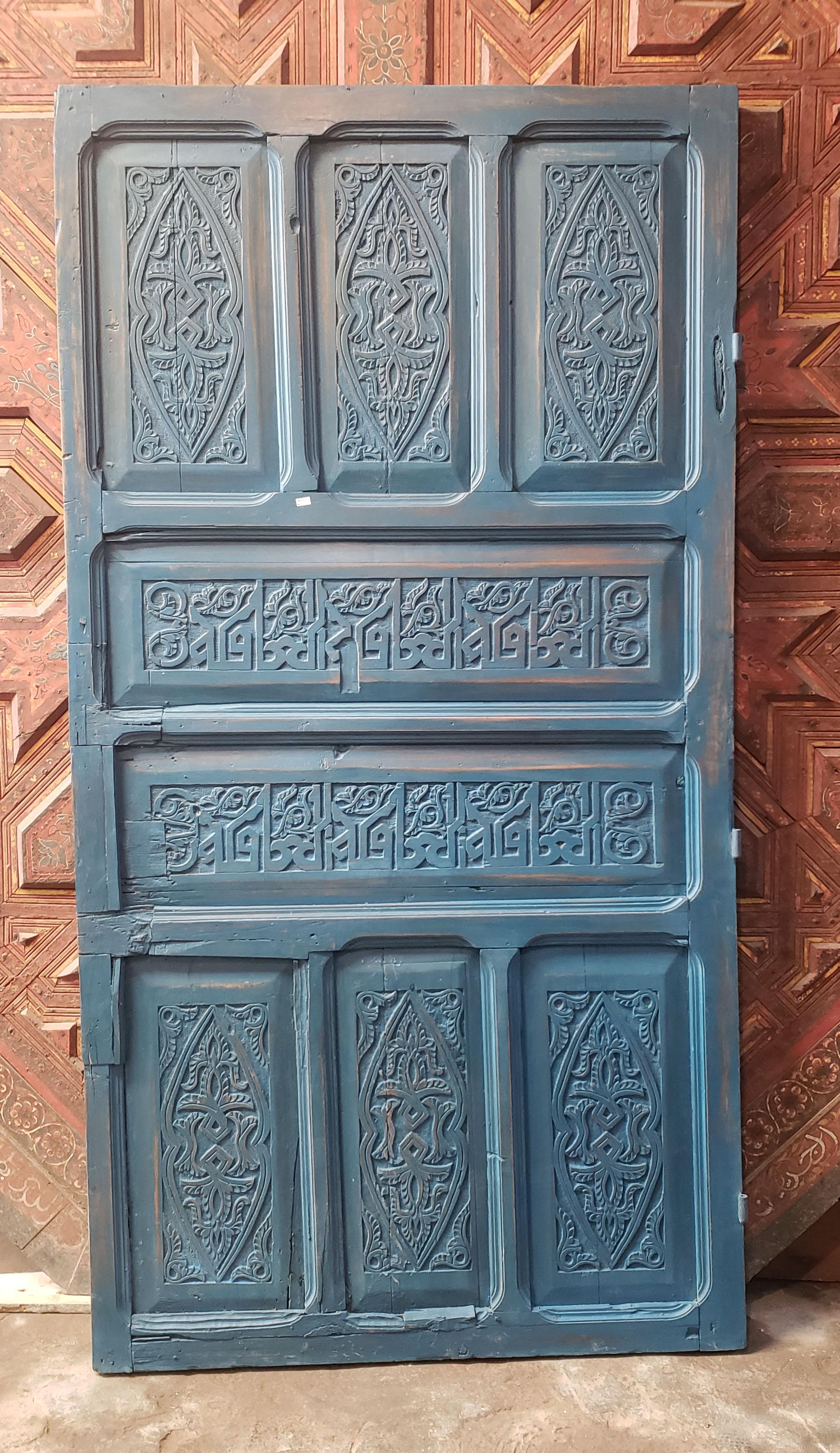 Early 20th Century Old Blue Moroccan Wooden Door, 23MD40 For Sale