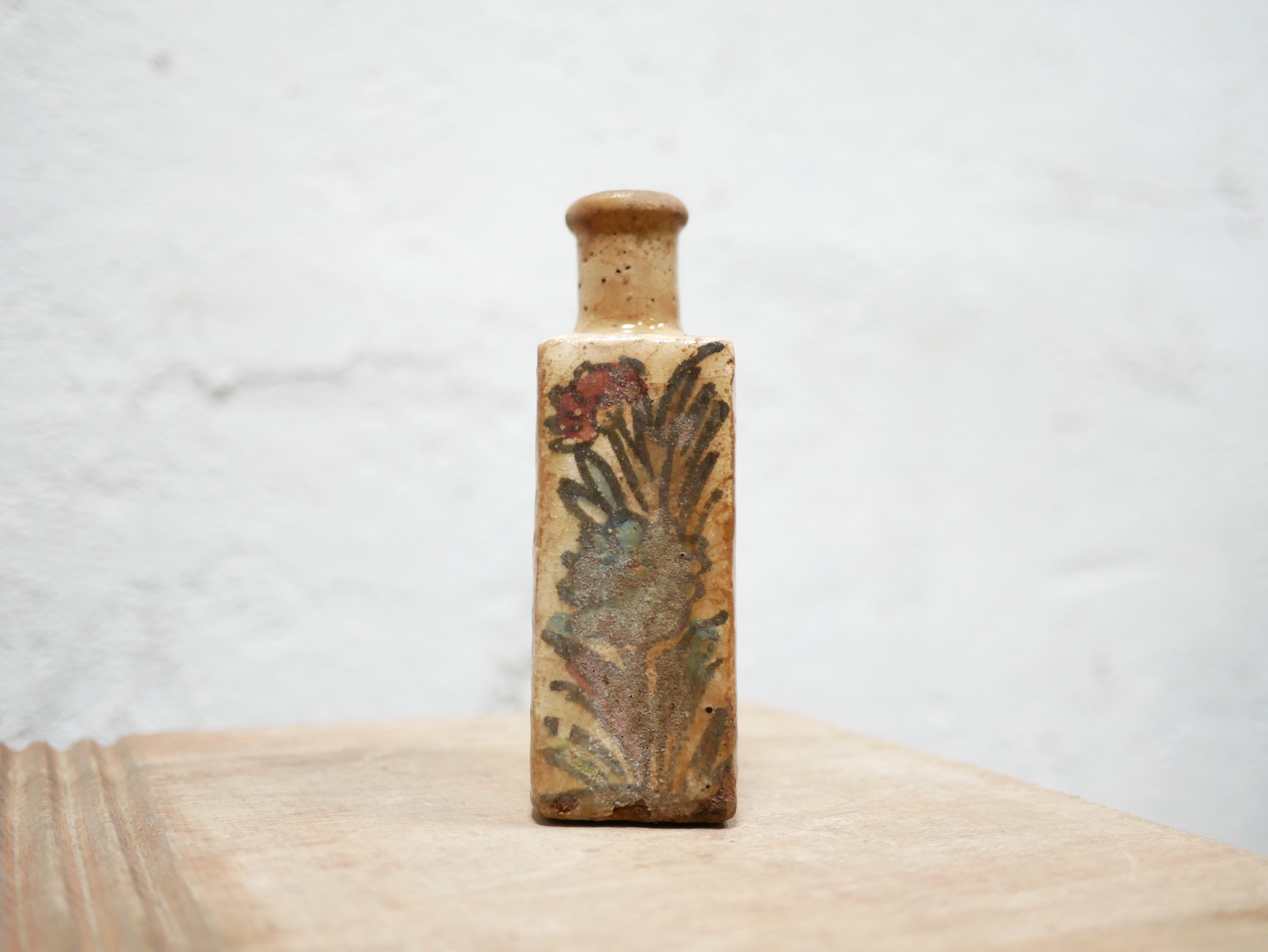 Alte Flaschenvase aus emaillierter Terrakotta, Iran, 19. Jahrhundert im Angebot 3