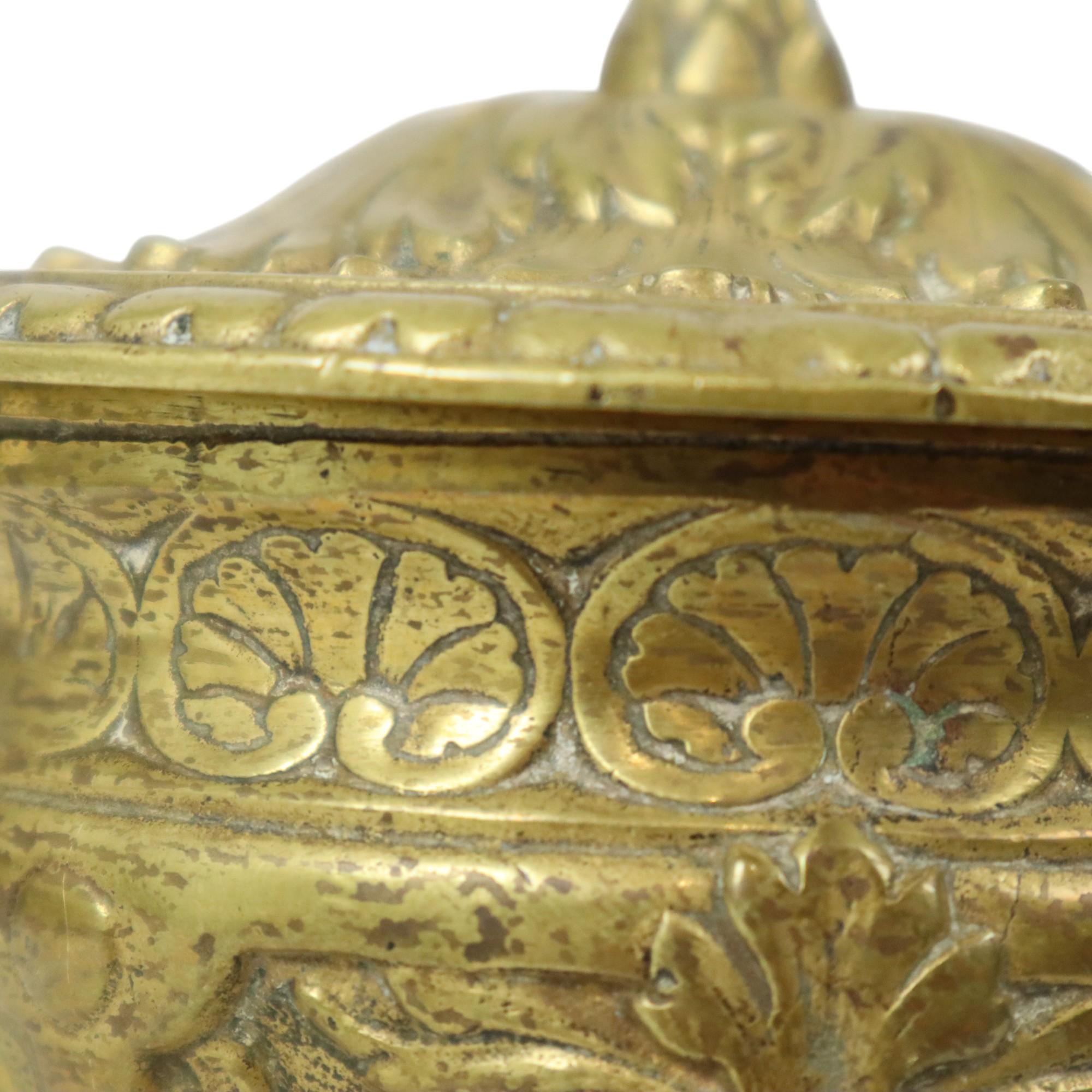 Vecchia tazza in ottone con coperchio Figura mitica 14cm in vendita 6