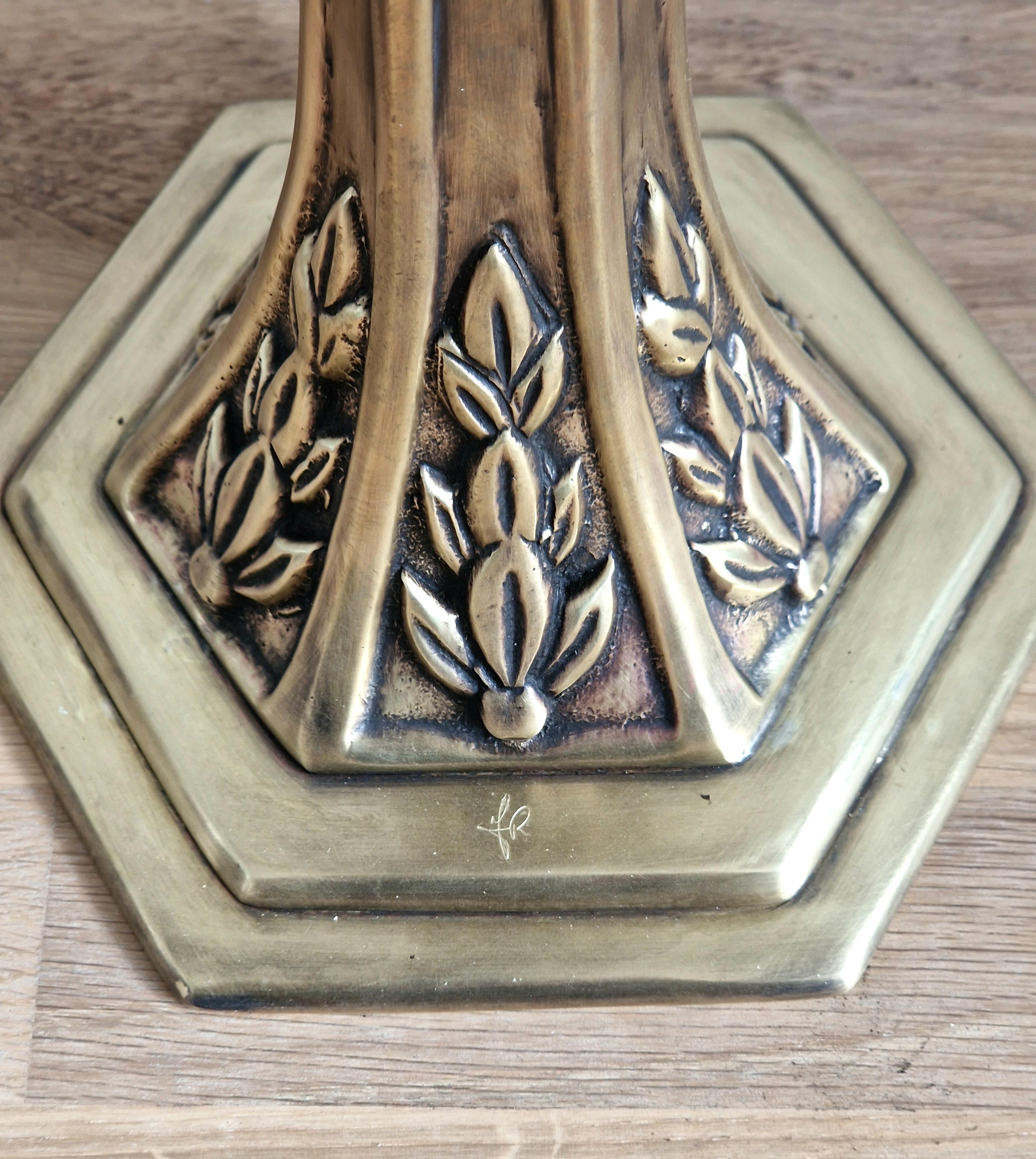 Old Bronze and Amber Pate de Verre Art Nouveau Guimard's Lampe im Jugendstil  (Französisch) im Angebot