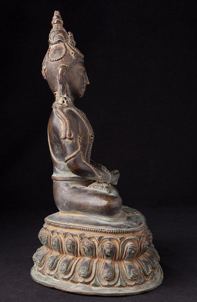 Old bronze Aparmita Buddha statue from Nepal  Original Buddhas In Good Condition For Sale In DEVENTER, NL