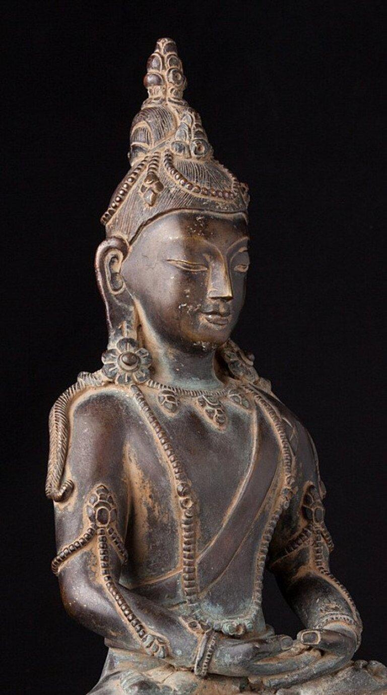 Bronze Old bronze Aparmita Buddha statue from Nepal  Original Buddhas For Sale