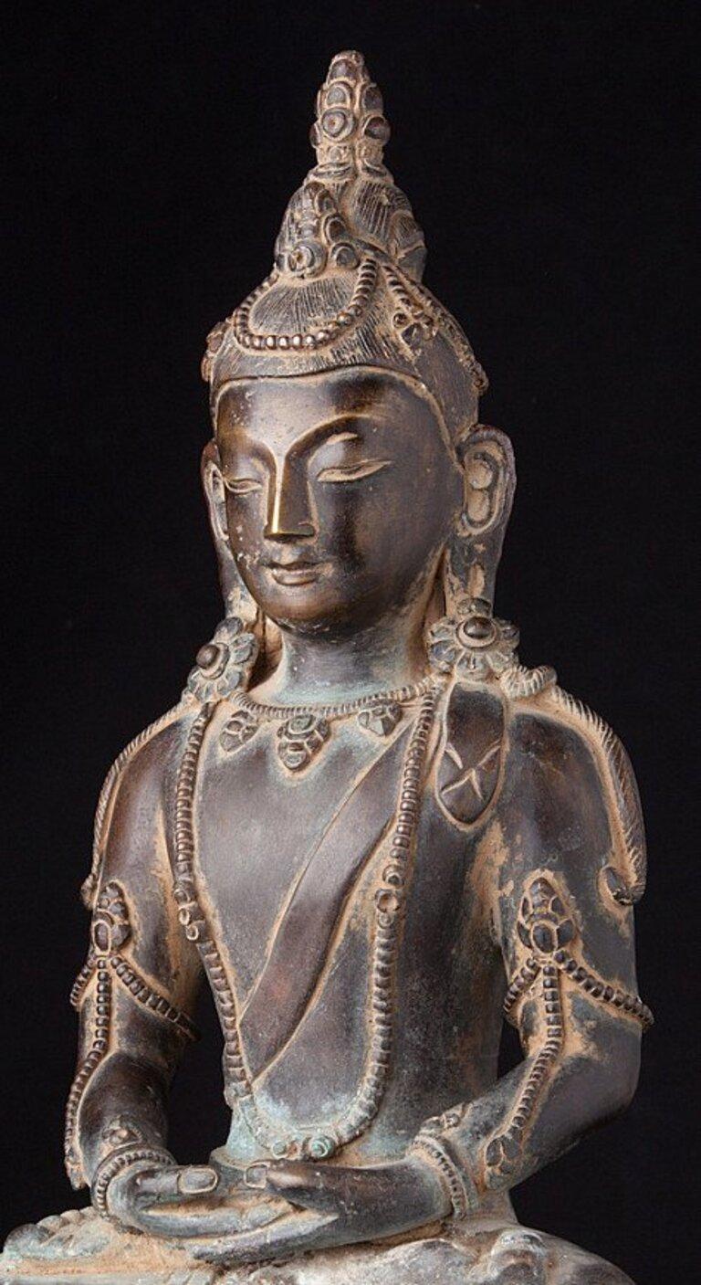 Old bronze Aparmita Buddha statue from Nepal  Original Buddhas For Sale 3