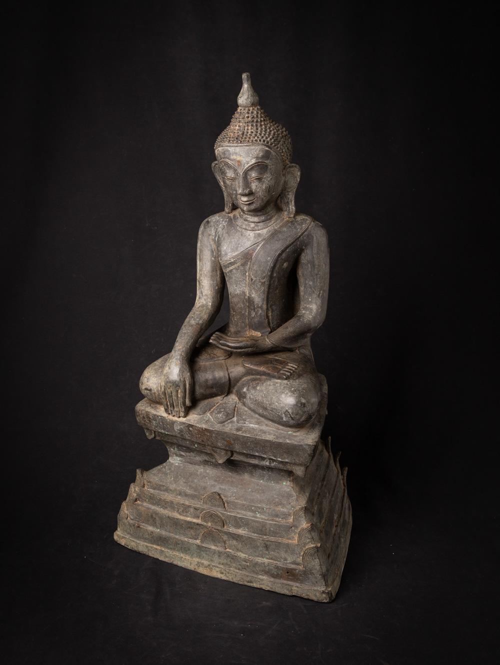 statue de Bouddha birman de Birmanie en bronze ancien en vente 8