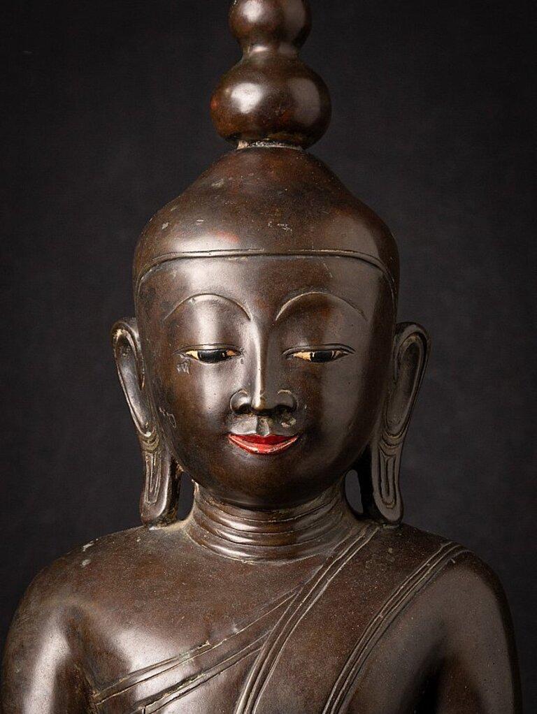 Old Bronze Burmese Buddha Statue from Burma In Good Condition For Sale In DEVENTER, NL
