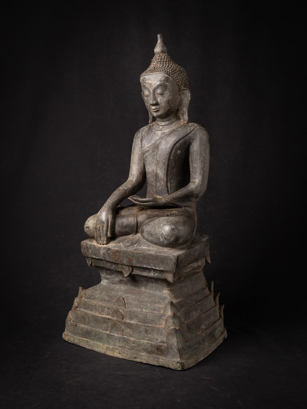20ième siècle statue de Bouddha birman de Birmanie en bronze ancien en vente