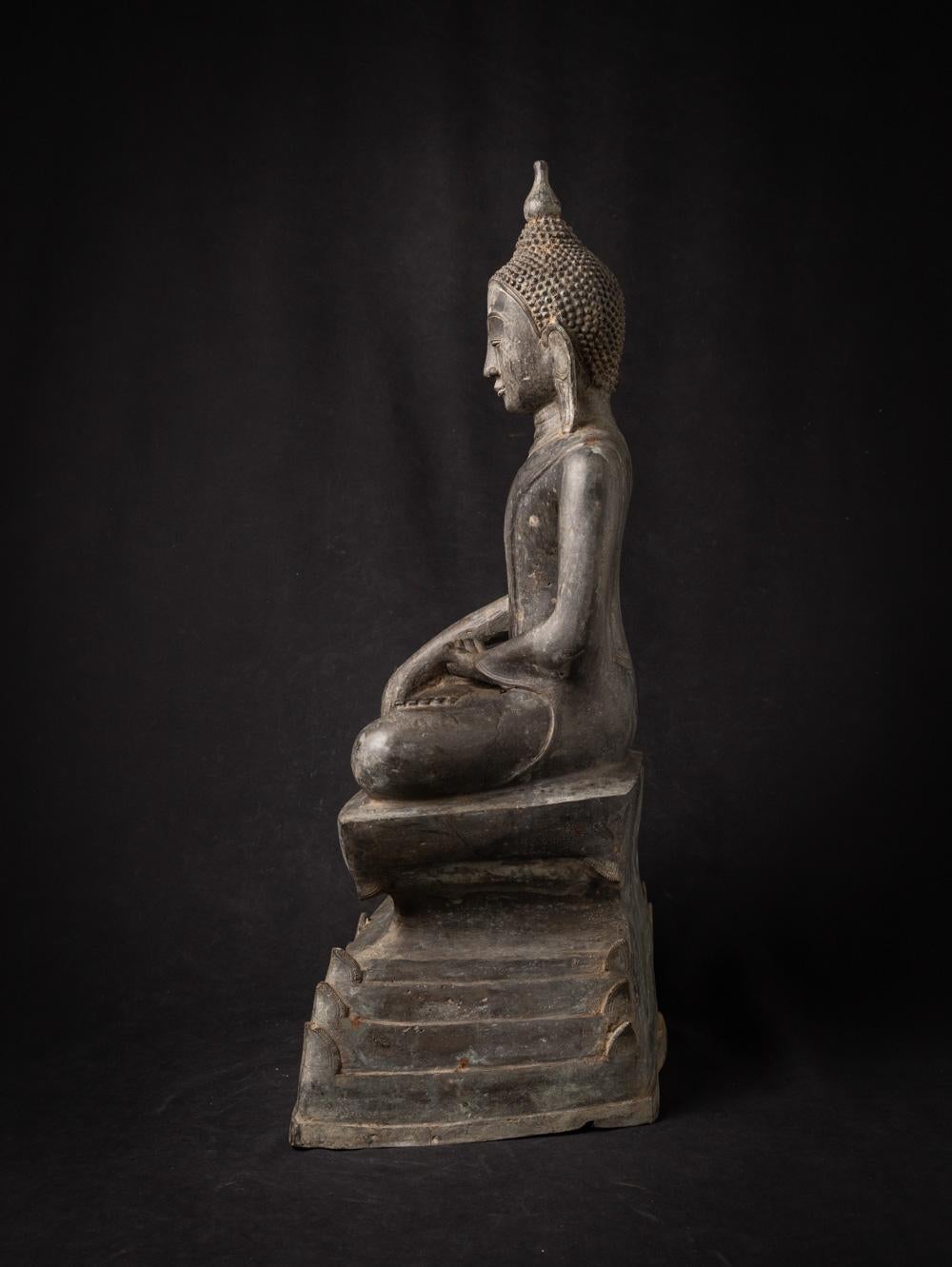statue de Bouddha birman de Birmanie en bronze ancien en vente 2