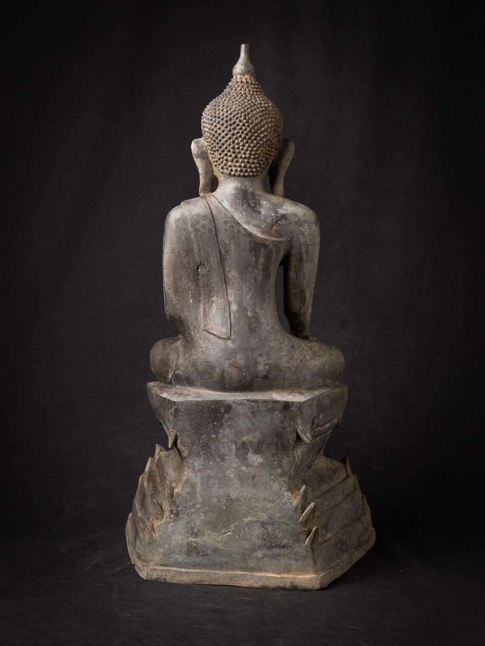 statue de Bouddha birman de Birmanie en bronze ancien en vente 3