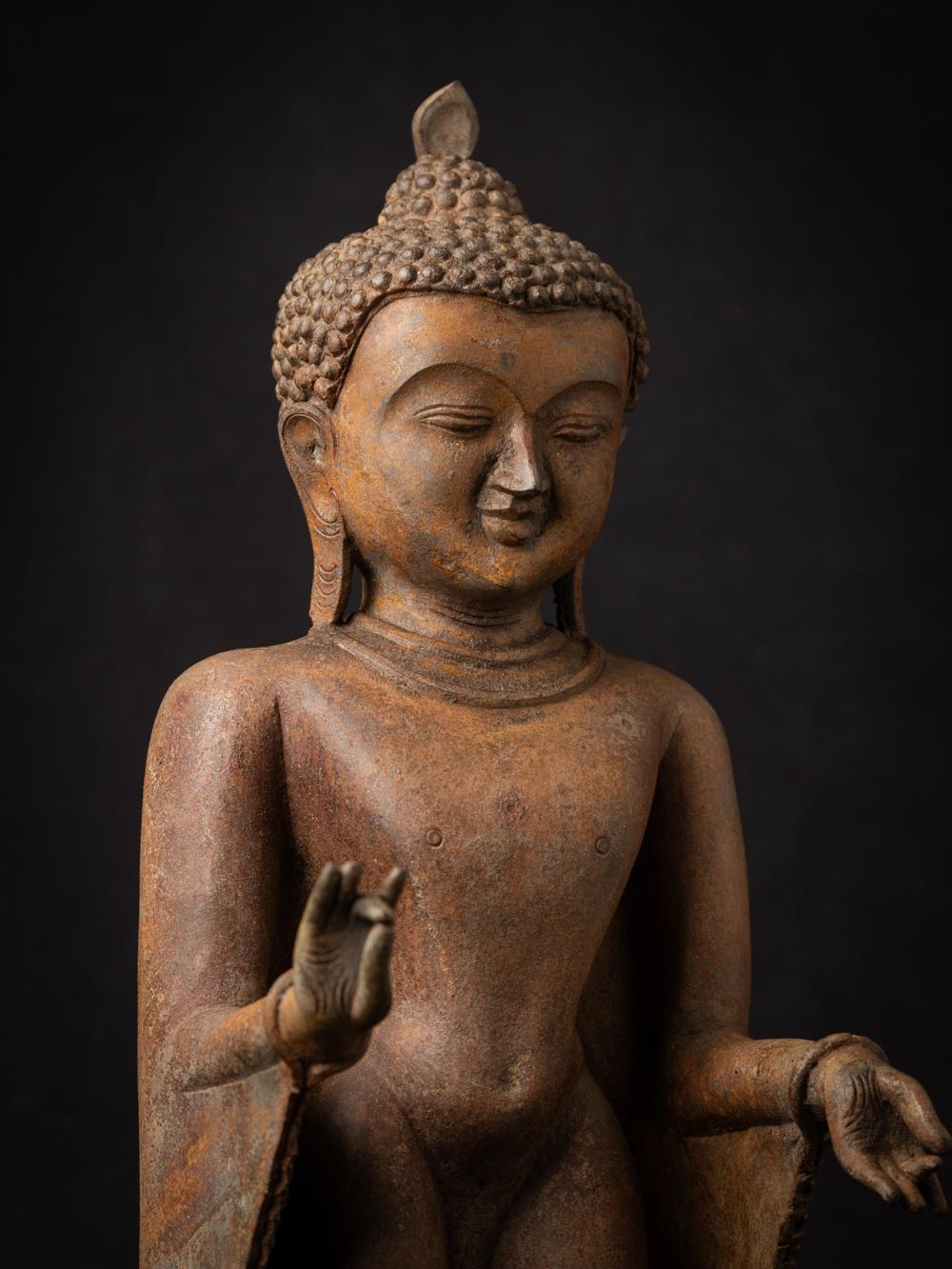 MATERIAL : Bronze
59 cm hoch
18,2 cm breit und 13 cm tief
Bagan-Stil
Mitte des 20. Jahrhunderts
Gewicht: 9,1 kg
Mit Ursprung in Birma
Nr: X-8-10