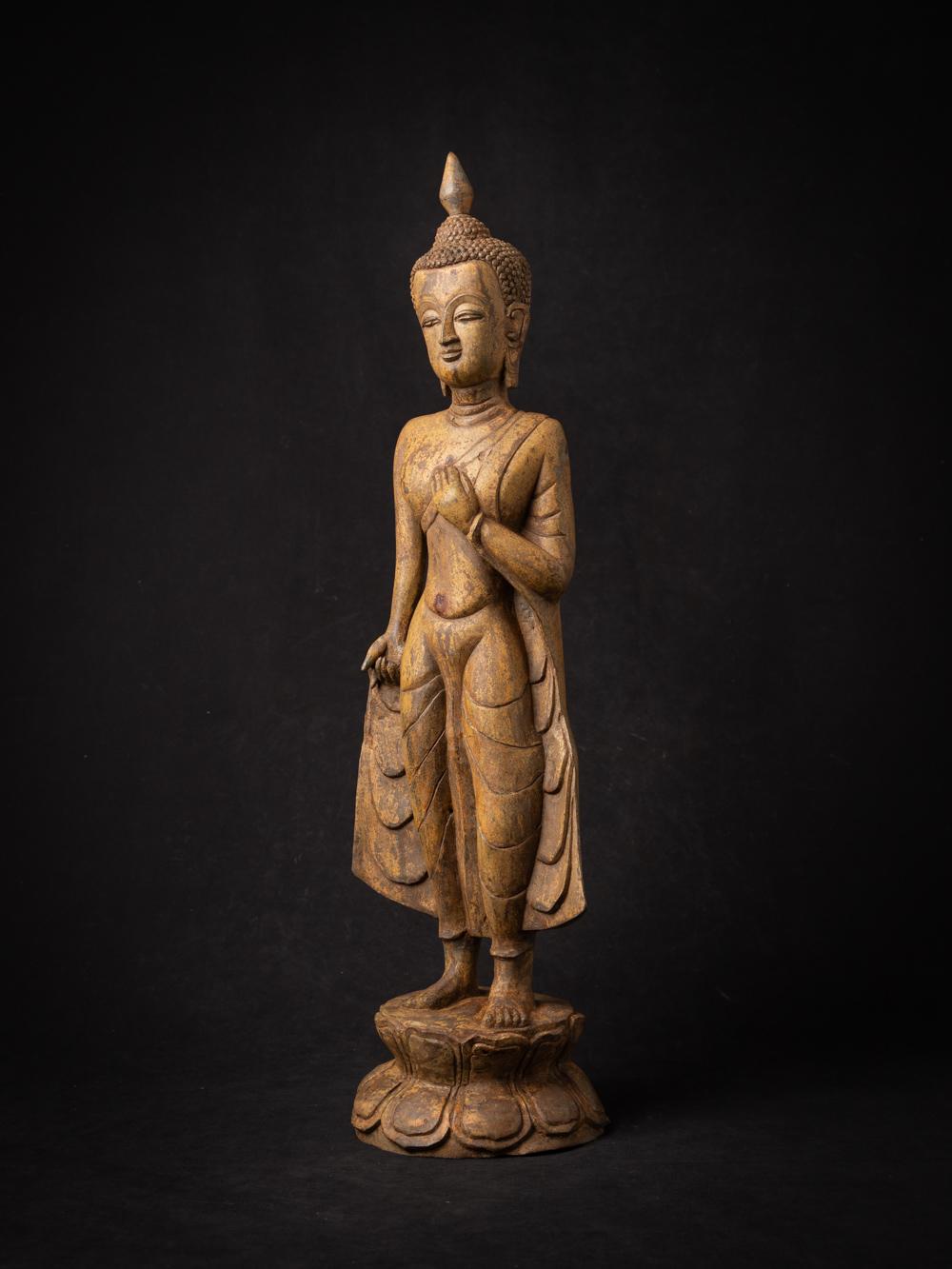 Material : bronze
60,8 cm high
17,7 cm wide and 14,1 cm deep
Middle 20th century
Weight: 6,74 kgs
Originating from Burma
Nr: X-23-2