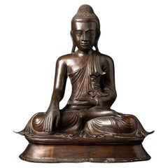 Bouddha birman Mandalay en bronze ancien de Birmanie