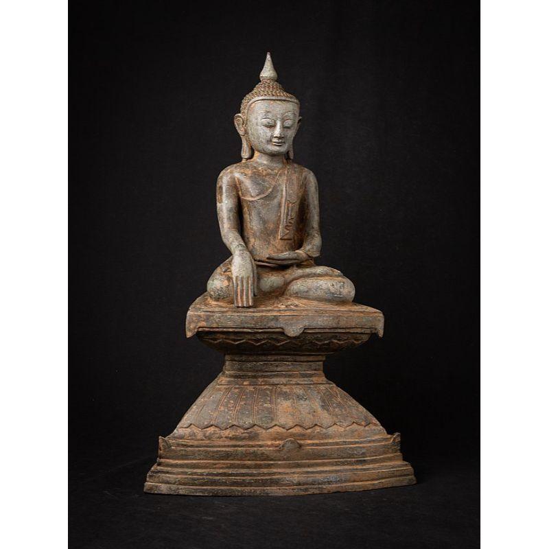 Old Bronze Burmese Shan Buddha from Burma For Sale 6