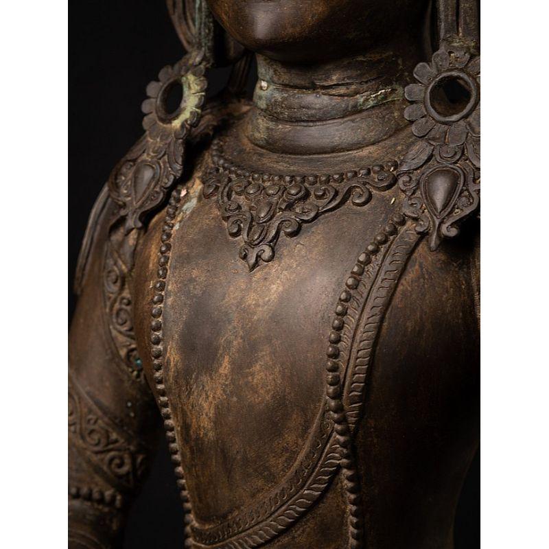 Ancienne statue chinoise de Bodhisattva en bronze de Chine en vente 4