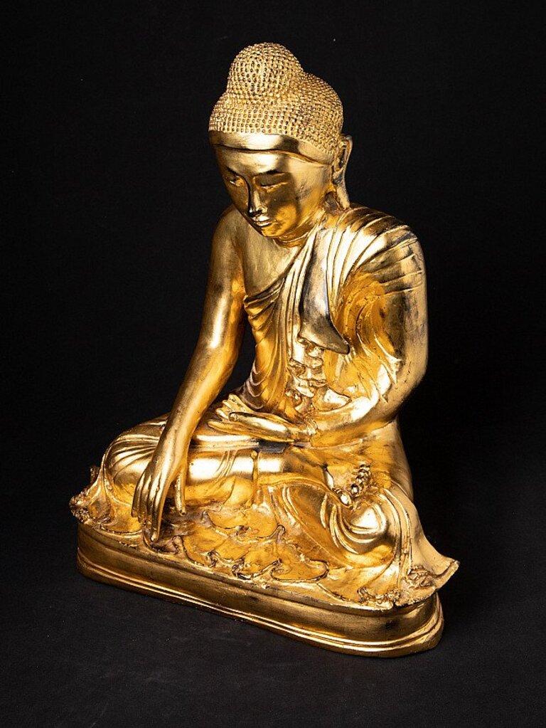 Old Bronze Mandalay Buddha Statue from Burma For Sale 2