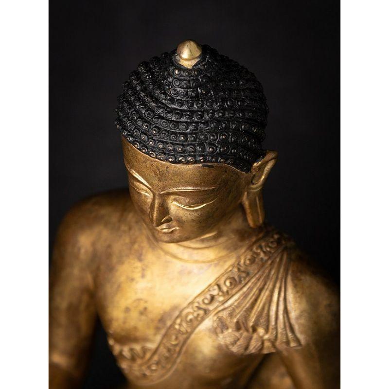 Old Bronze Nepali Buddha from Nepal For Sale 9