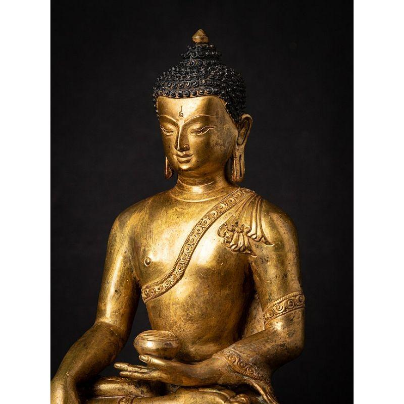 Old bronze Nepali Buddha statue from Nepal For Sale 5