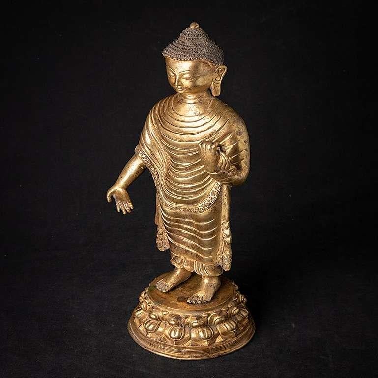 Old bronze Nepali Buddha statue from Nepal For Sale 7