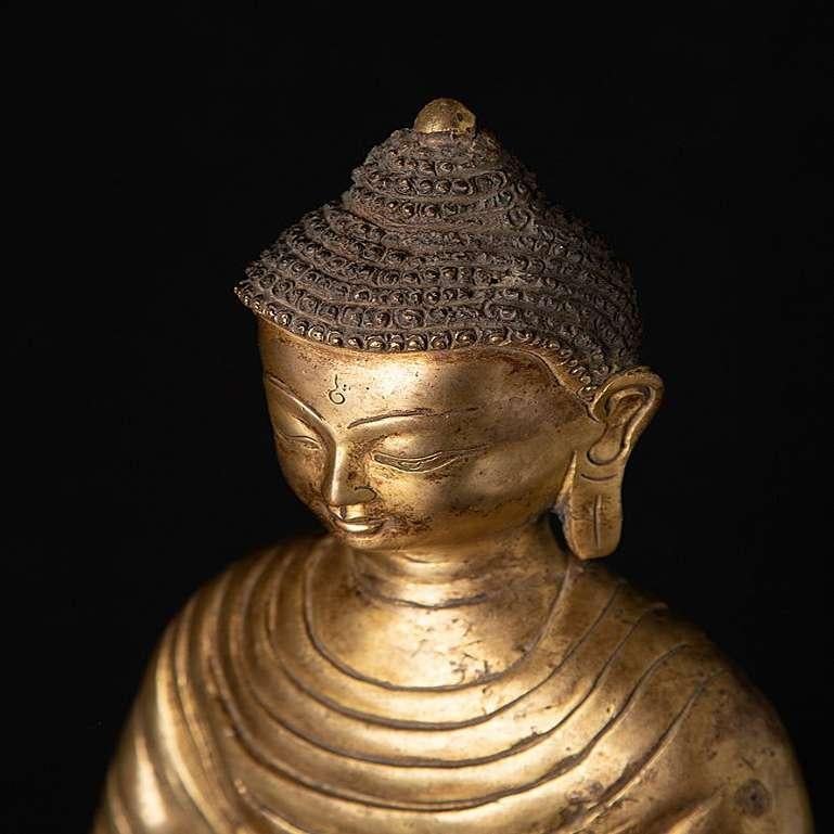 Ancienne statue de Bouddha népalais en bronze du Népal en vente 7