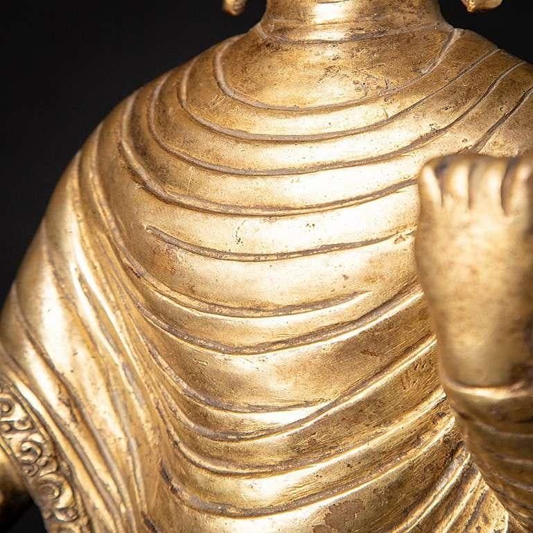 Old bronze Nepali Buddha statue from Nepal For Sale 10