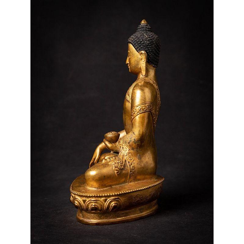 Nepalese Vecchia statua di Buddha nepalese in bronzo dal Nepal